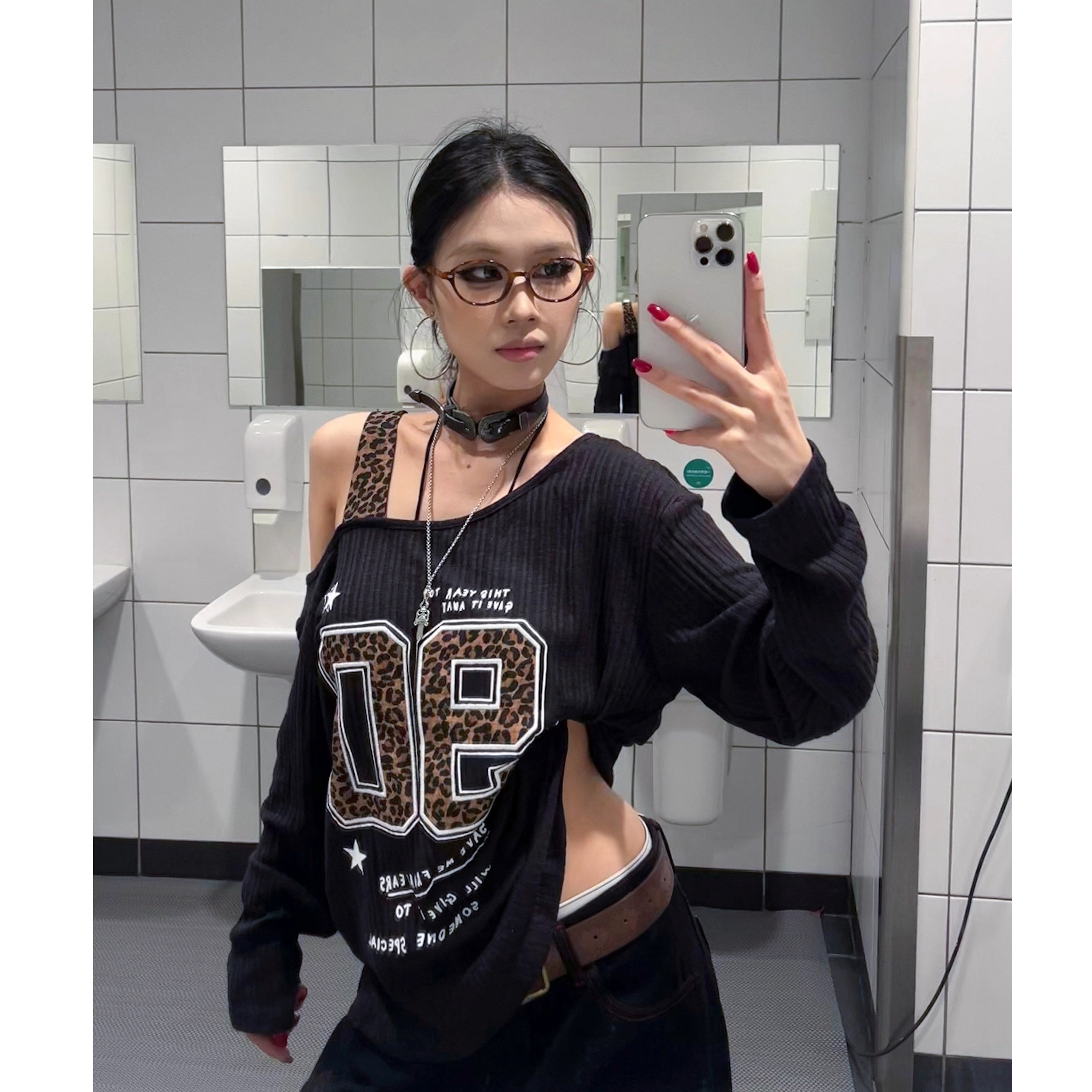 Slanted Shoulder Strap Long Sleeve Cutsew VI2008