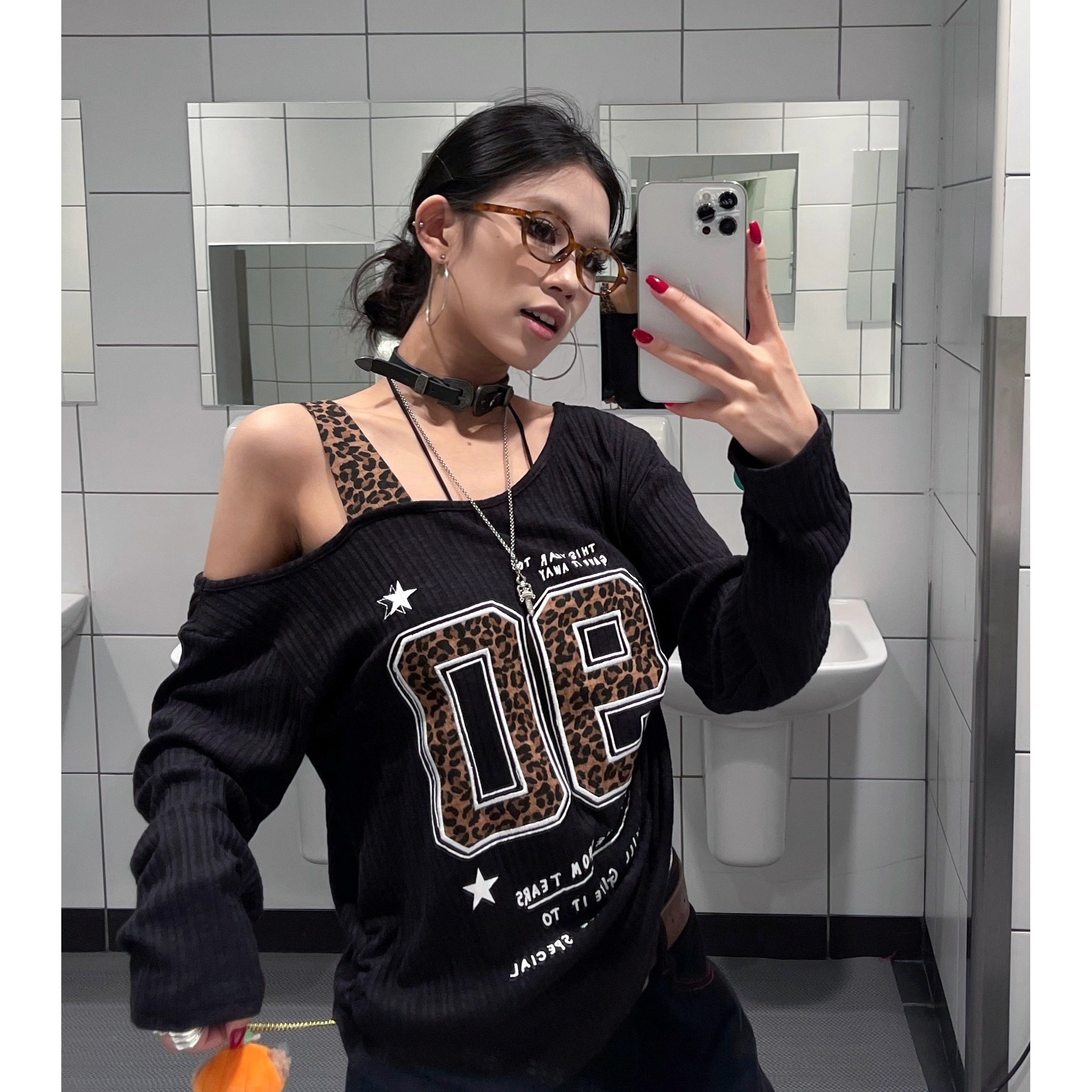 Slanted Shoulder Strap Long Sleeve Cutsew VI2008