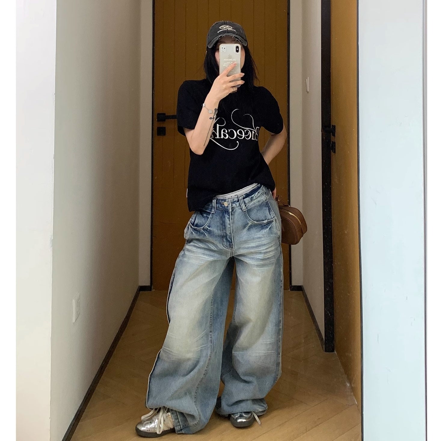 Retro Slack Distressed Loose Straight Jeans MW10157