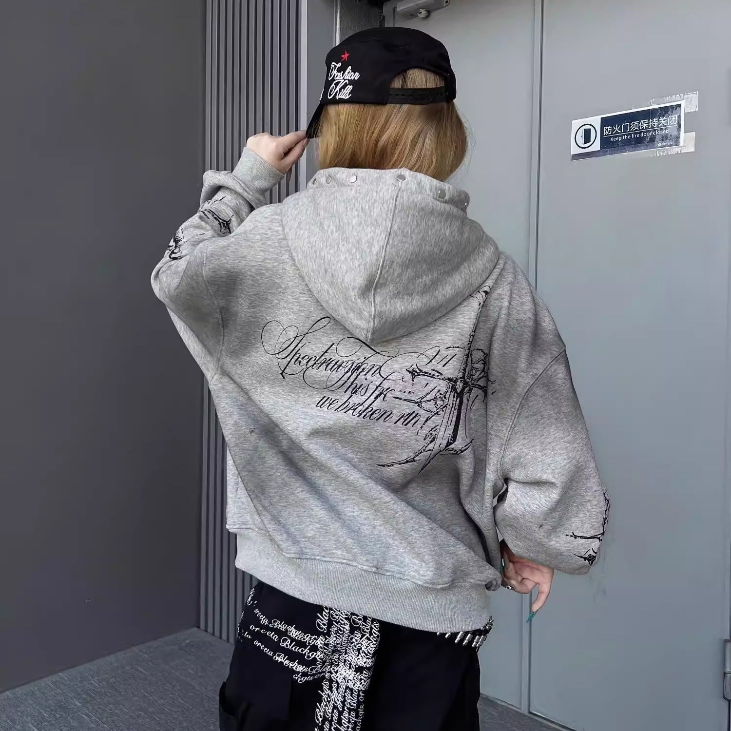 Stained Cross Print Hoodie Jacket MW10335