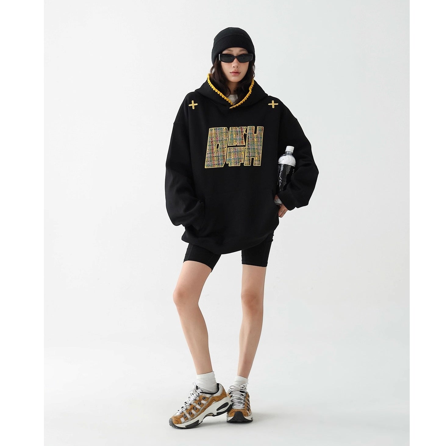 Small Fragrance Patch Embroidered Hoodie AC7134