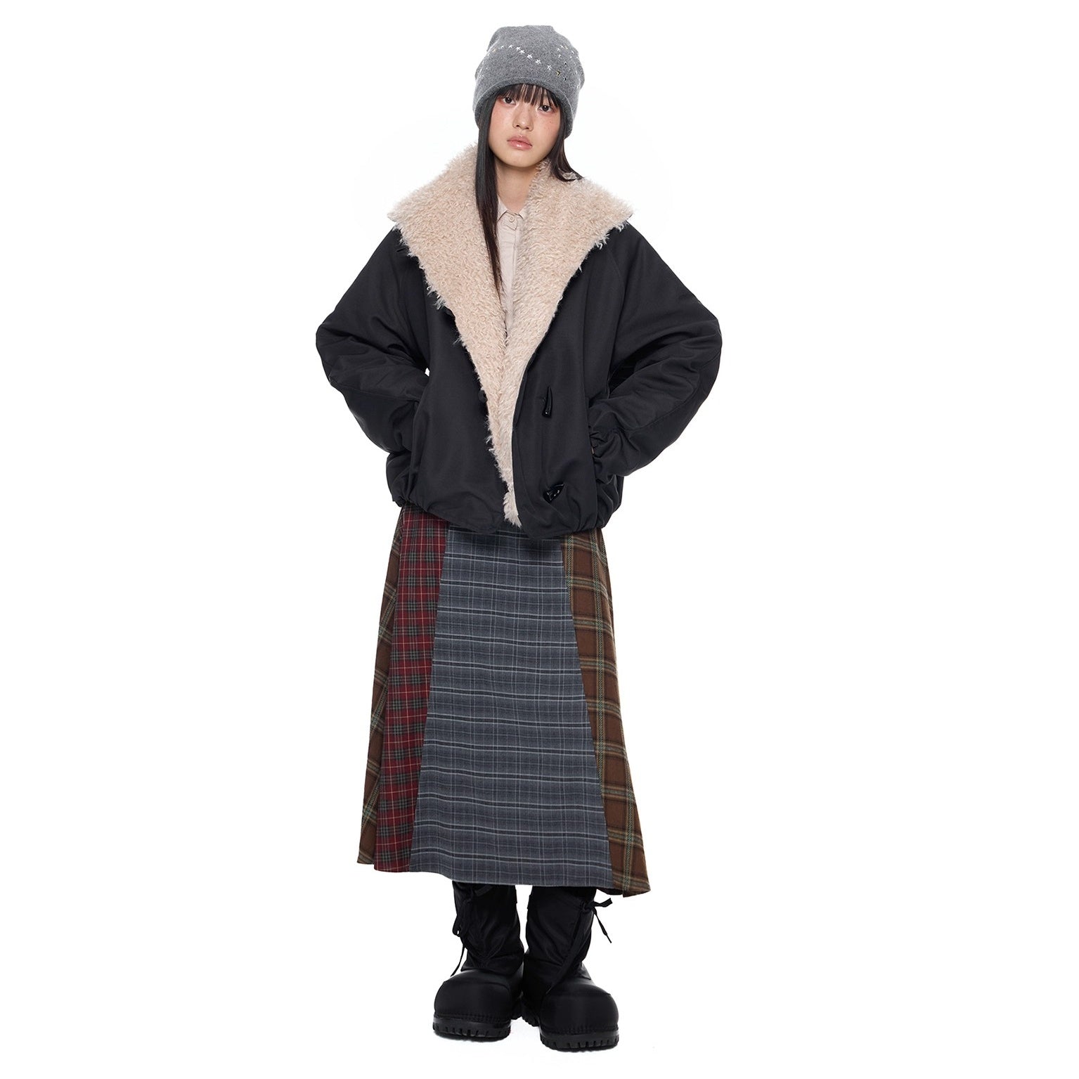 Fluffy Contrast Horn Button Jacket EZ290