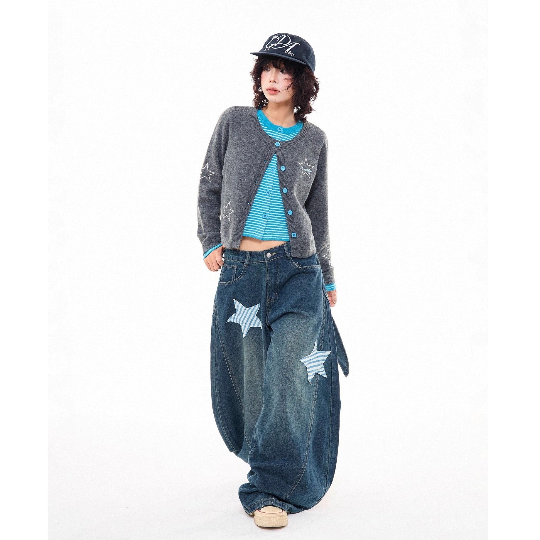 Washed Star Patch Embroidered Scimitar Jeans MW10284