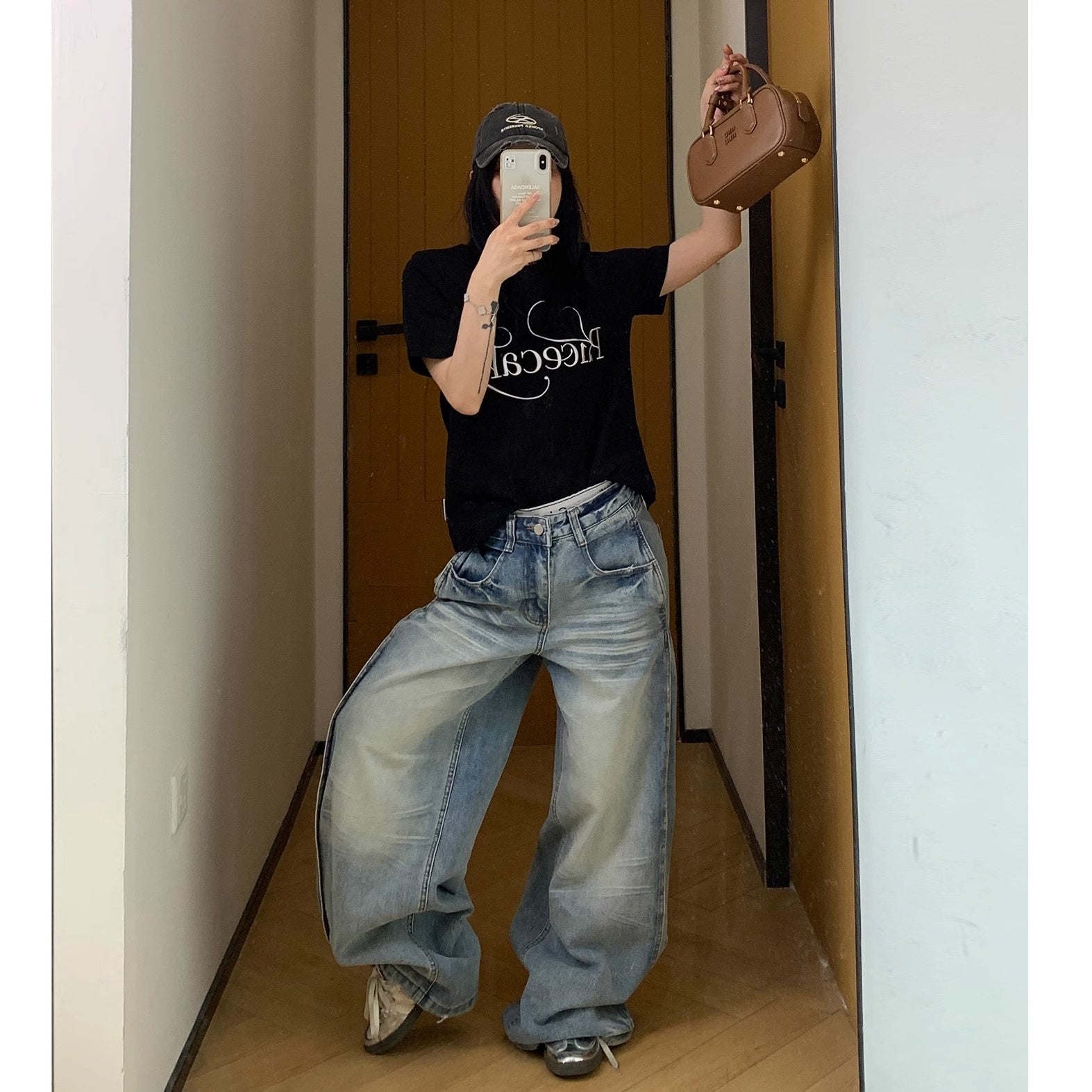 Retro Slack Distressed Loose Straight Jeans MW10157