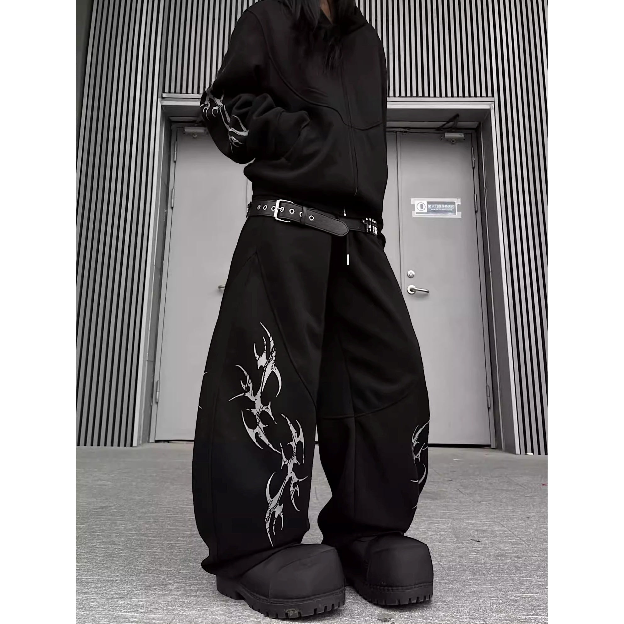 トライバルラインスウェットパンツ MW10334