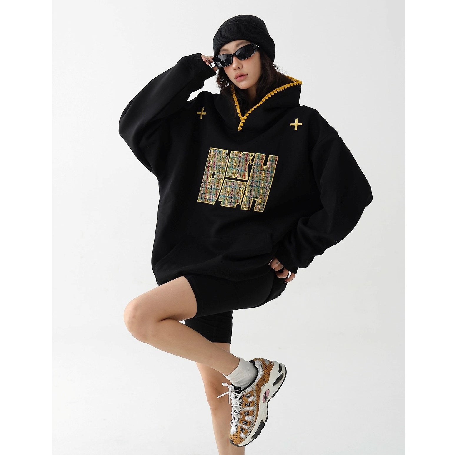 Small Fragrance Patch Embroidered Hoodie AC7134