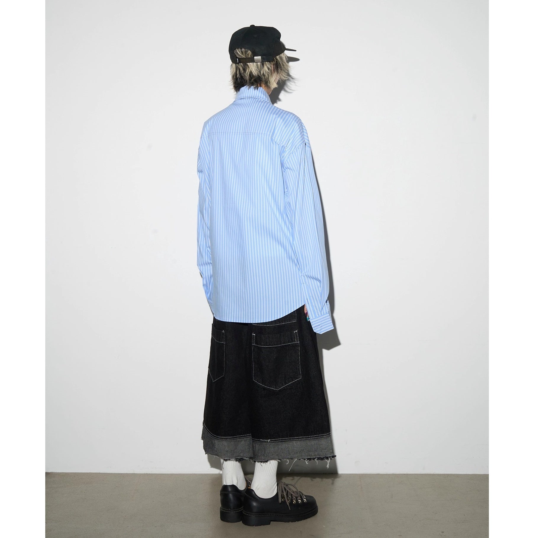 Single-breasted Raw Cropped Wide Jeans MN9020