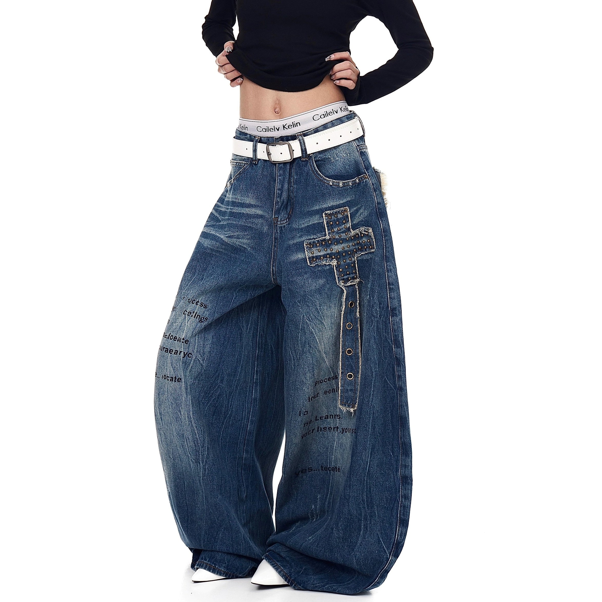 Rivet Patch Embroidered Wide Curve Jeans BK7011