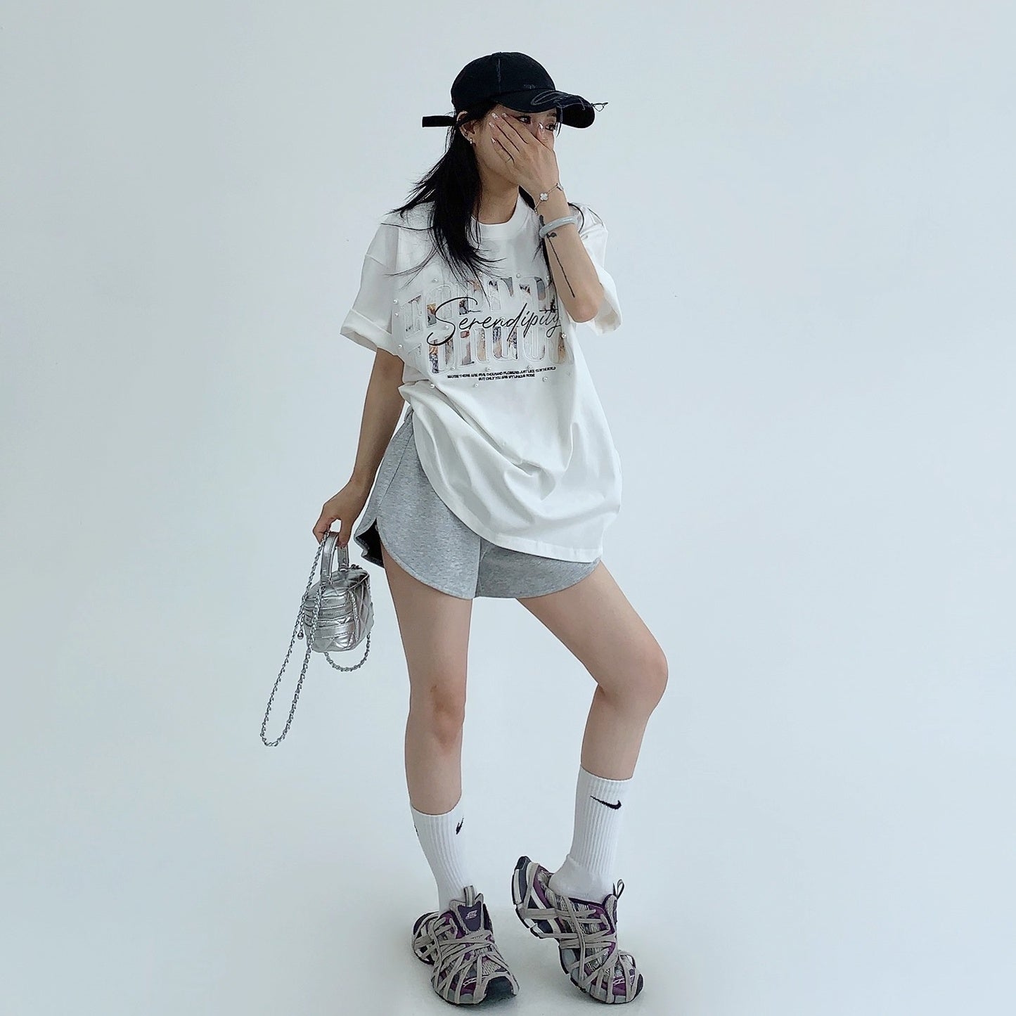 Lace Patch Embroidery Bead Relaxation T-shirt OS2016