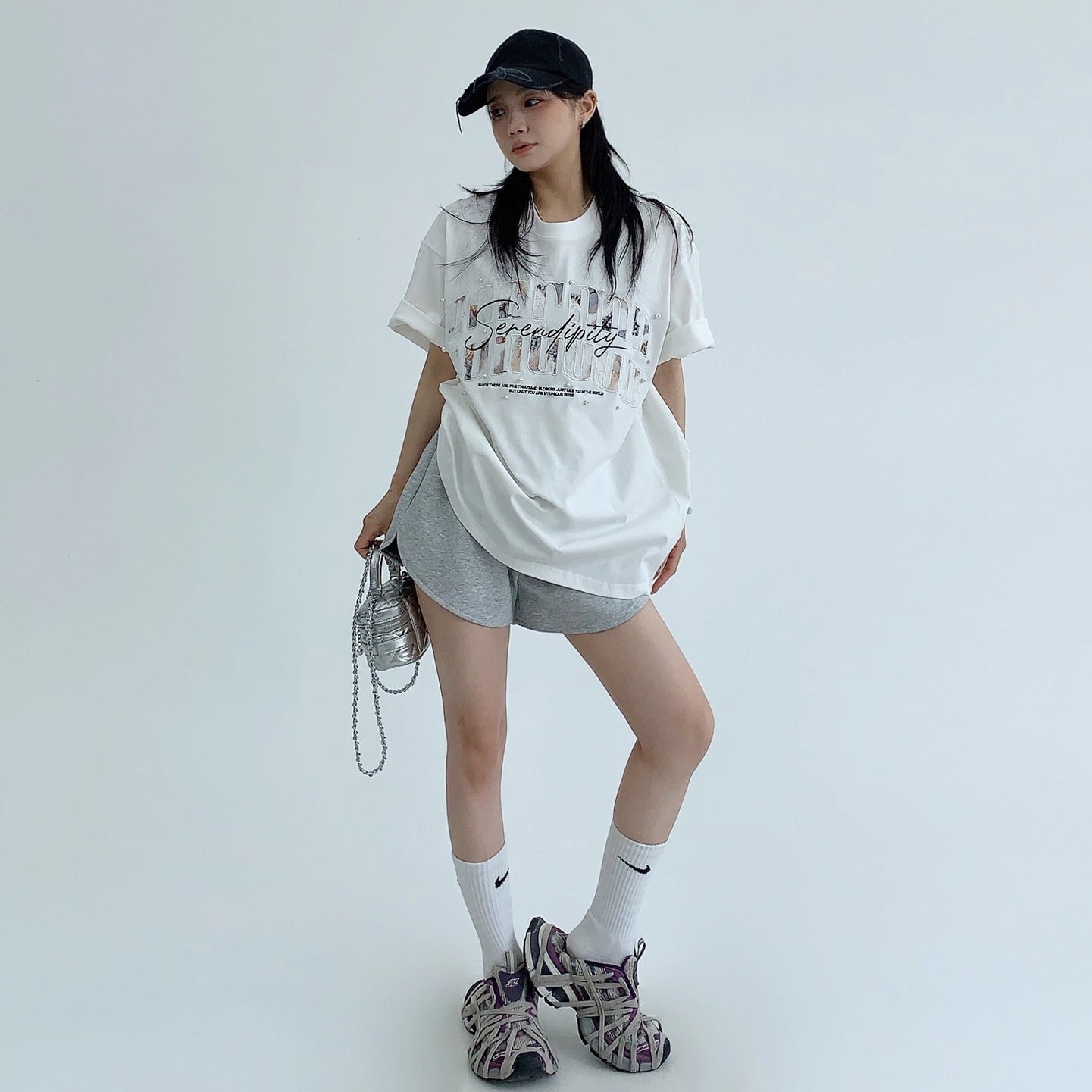 Lace Patch Embroidery Bead Relaxation T-shirt OS2016