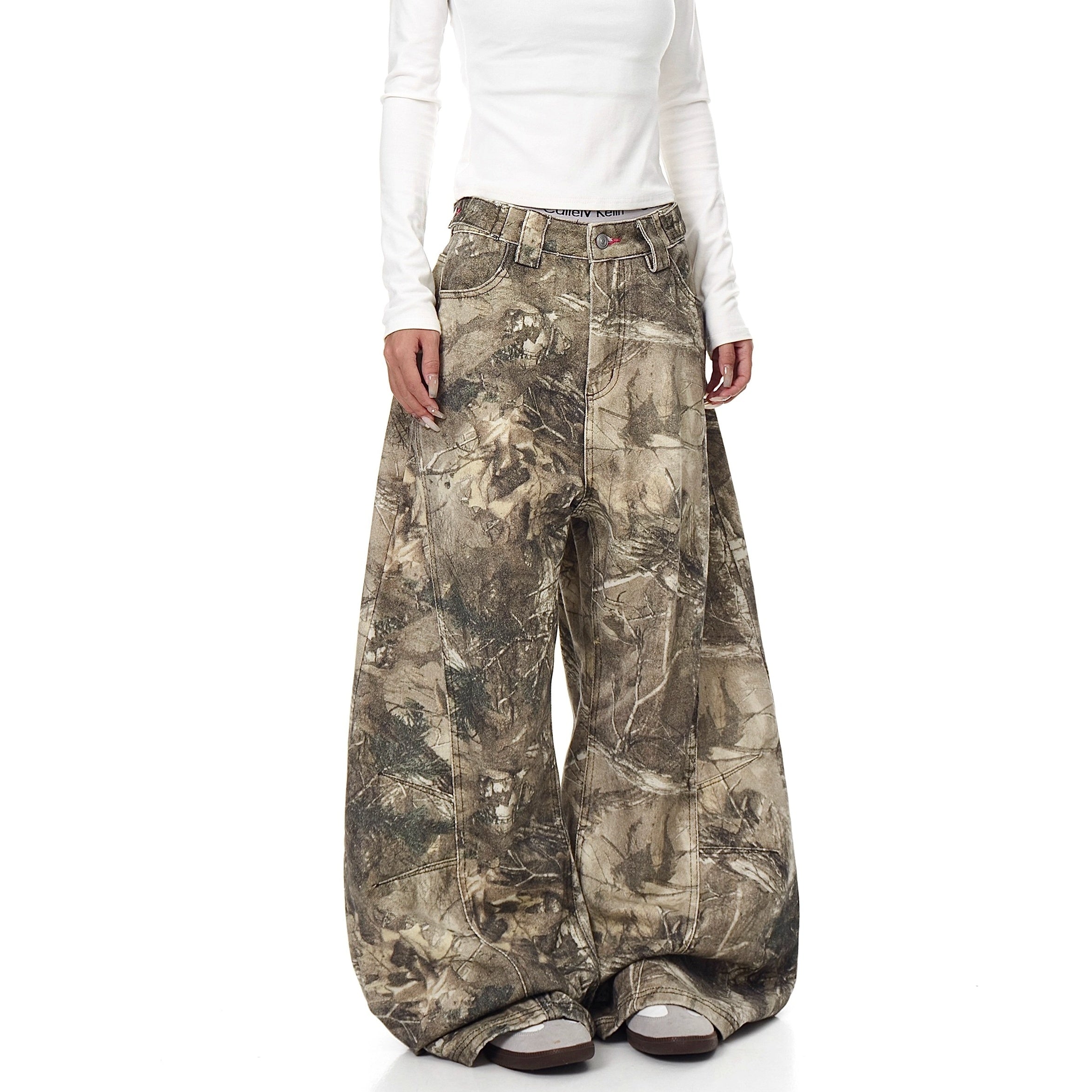 Letter Embroidered Camouflage Wide-leg Pants BK7018
