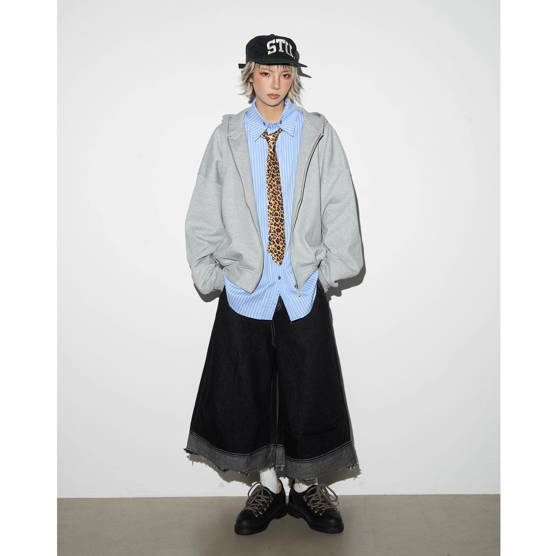 Single-breasted Raw Cropped Wide Jeans MN9020
