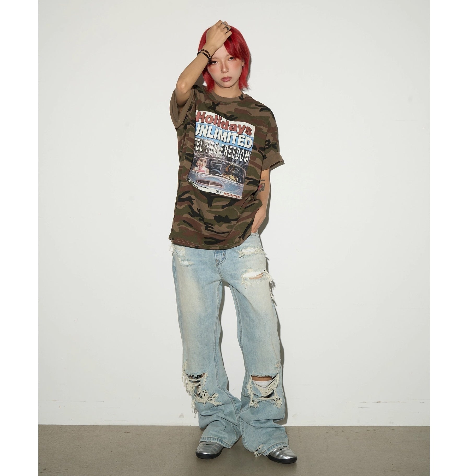 Graffiti Camouflage Letter Print T-shirt MN9023