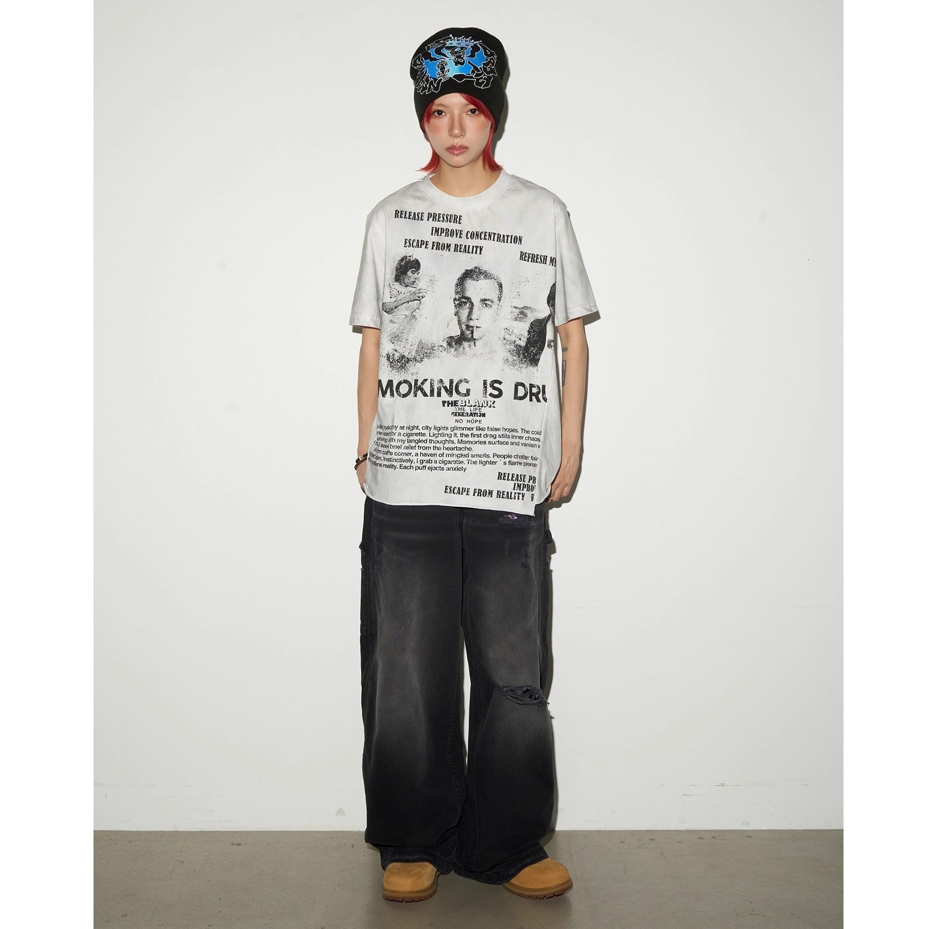 Newspaper Portrait Print T-shirt MN9010