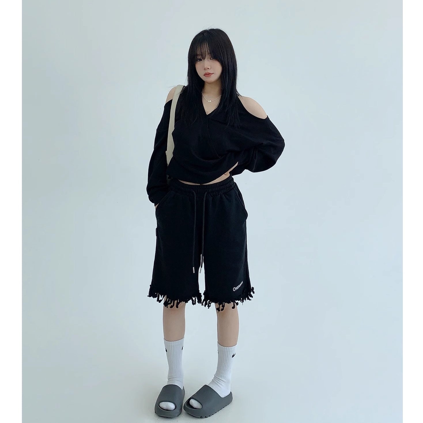 Hem Cut Tassel Sweat Shorts MW10150