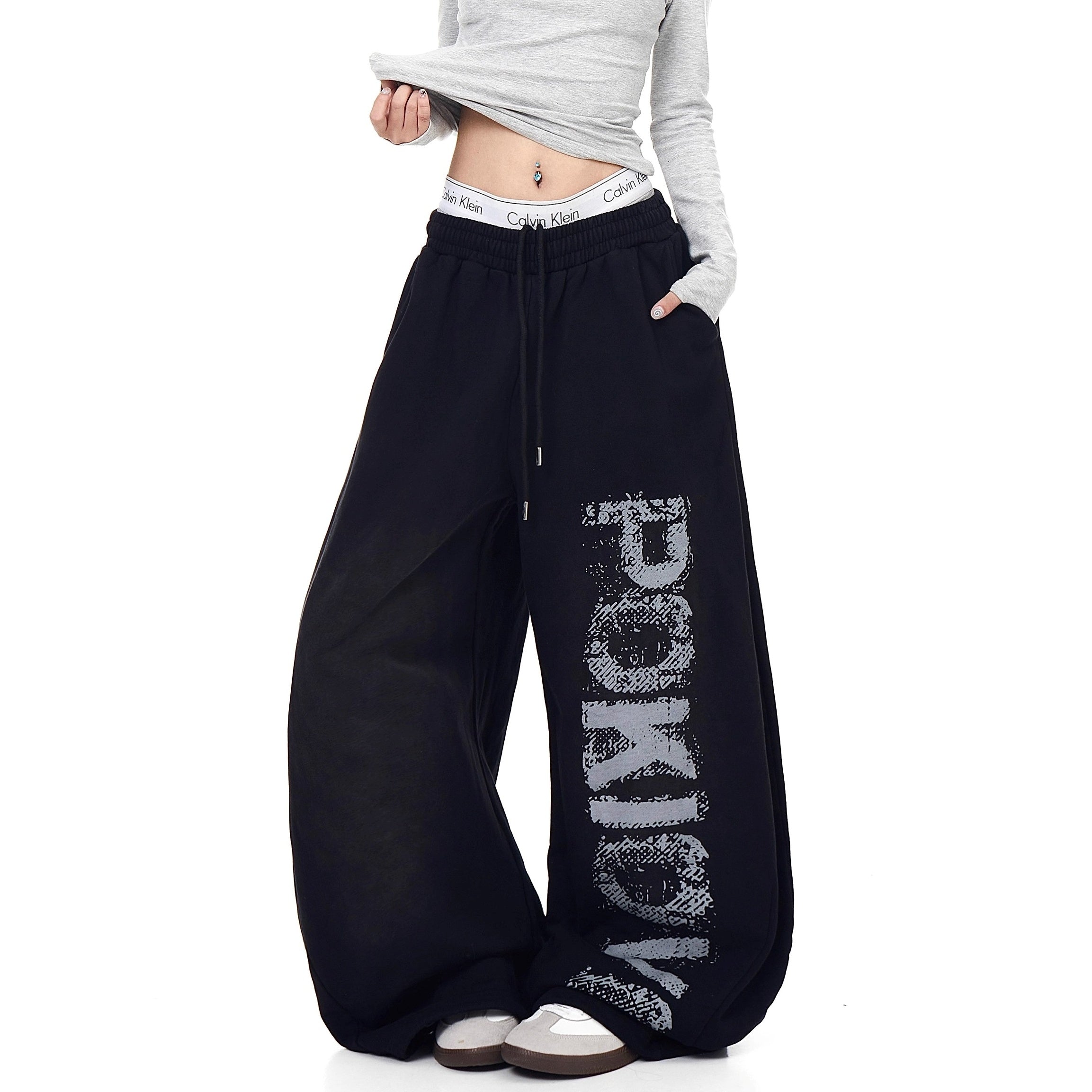 Distressed Letter Print Sweat Pants BK7048