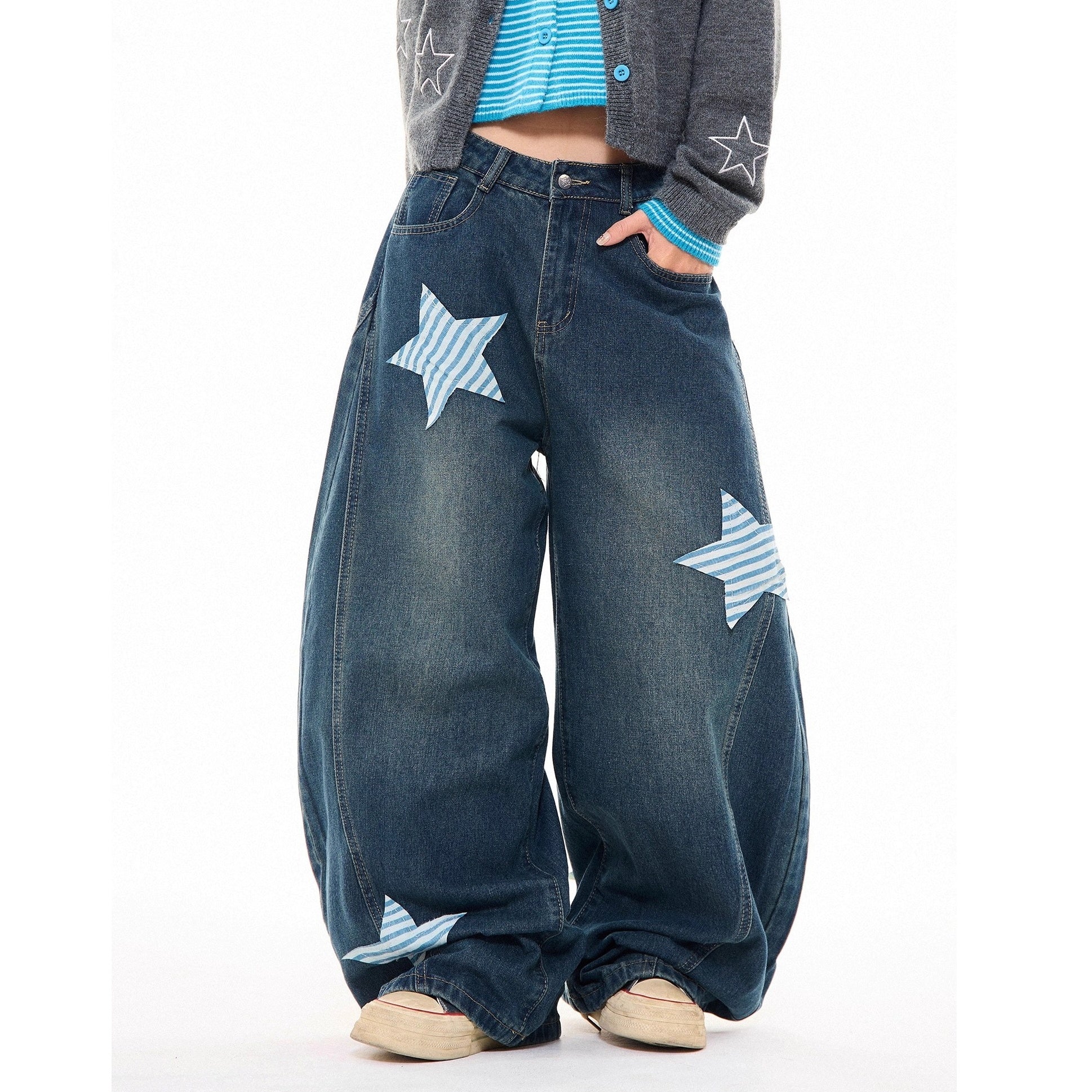 Washed Star Patch Embroidered Scimitar Jeans MW10284