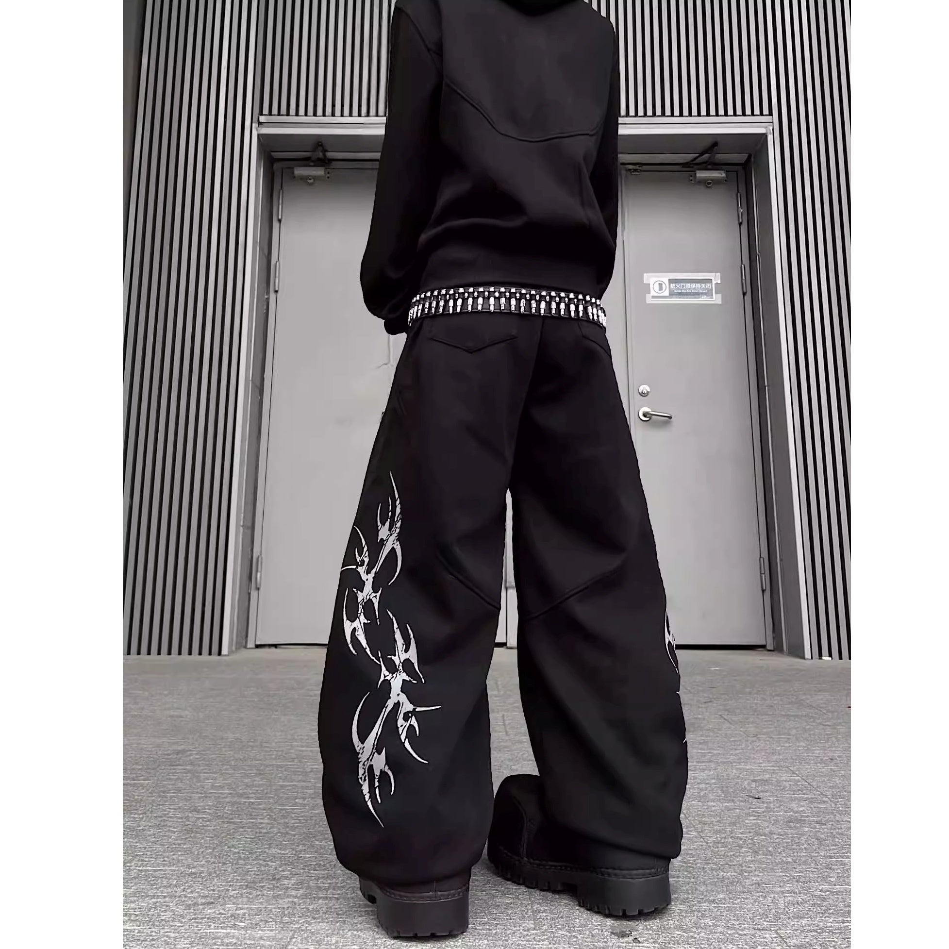 トライバルラインスウェットパンツ MW10334