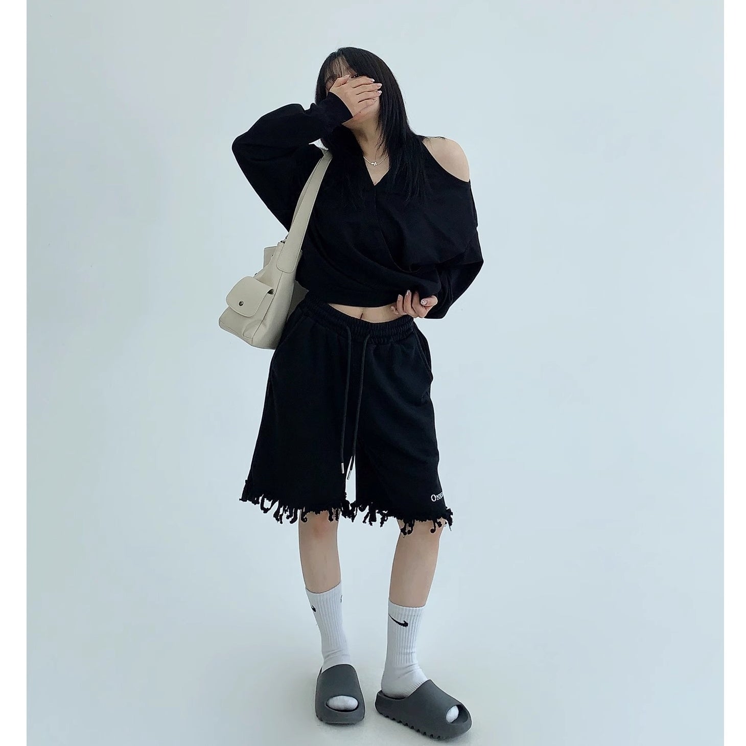 Hem Cut Tassel Sweat Shorts MW10150