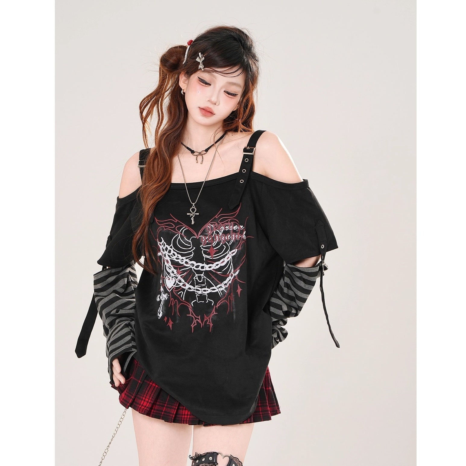 Off-shoulder Loose Long Border Sleeve T-shirt KK2078