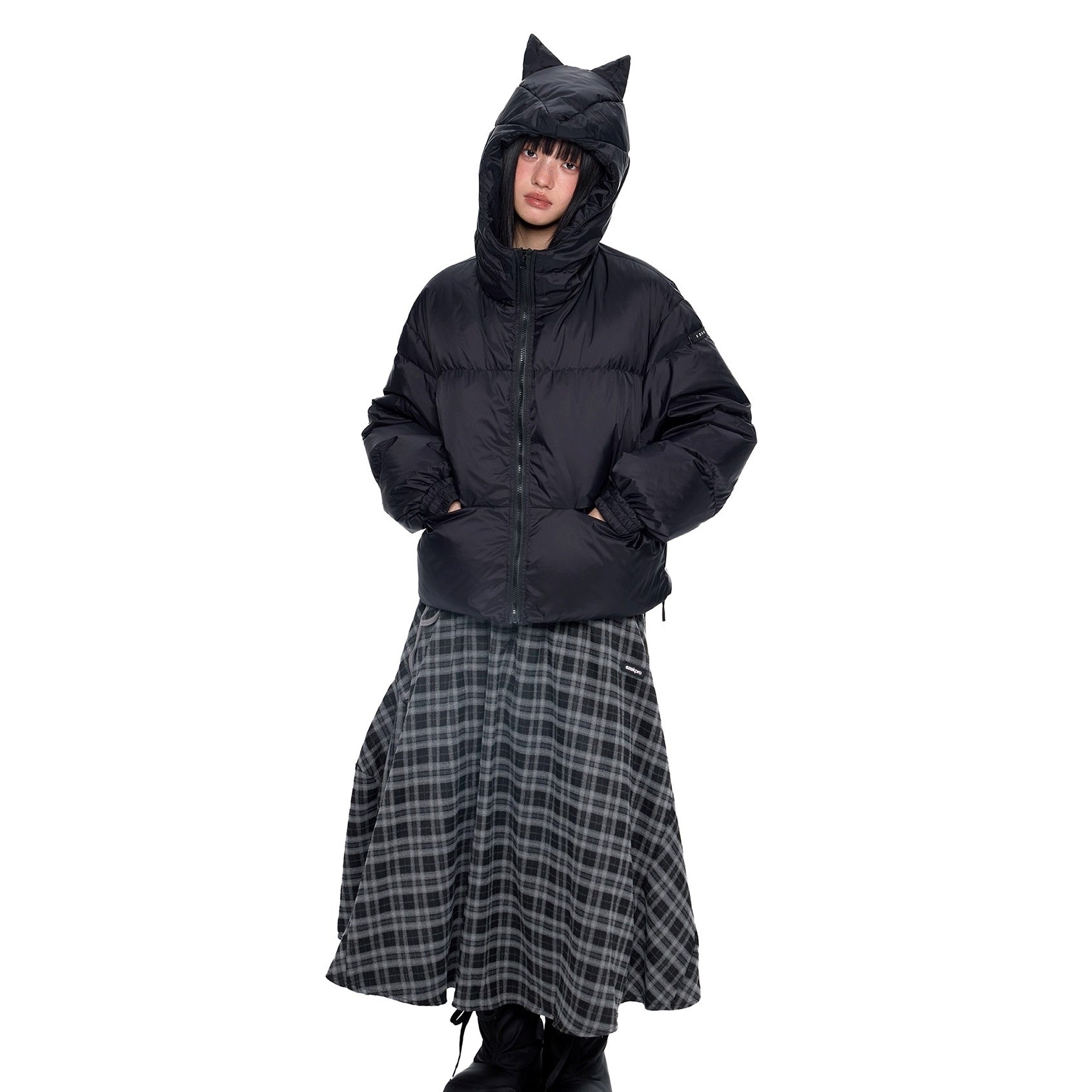 Small Ear Hooded Short Down Jacket EZ251