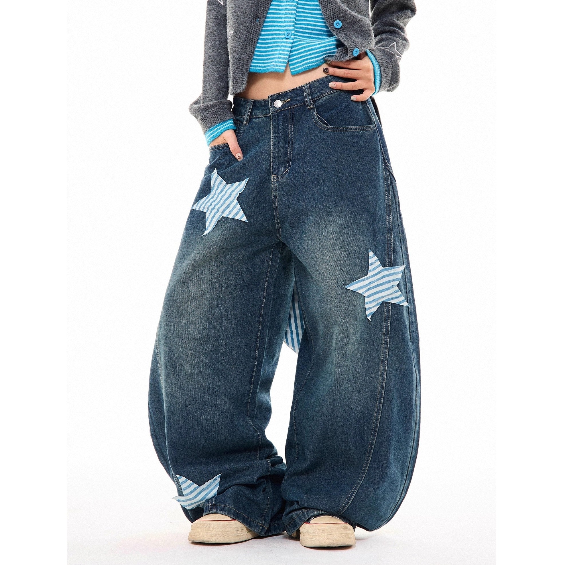 Washed Star Patch Embroidered Scimitar Jeans MW10284