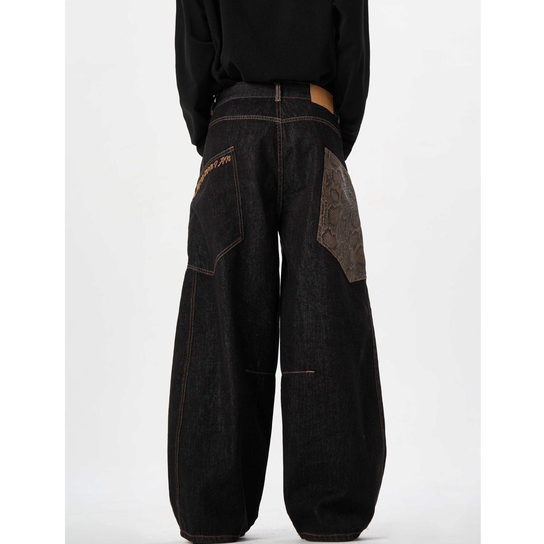 Python Pattern Big Pocket Curve Jeans MW10210