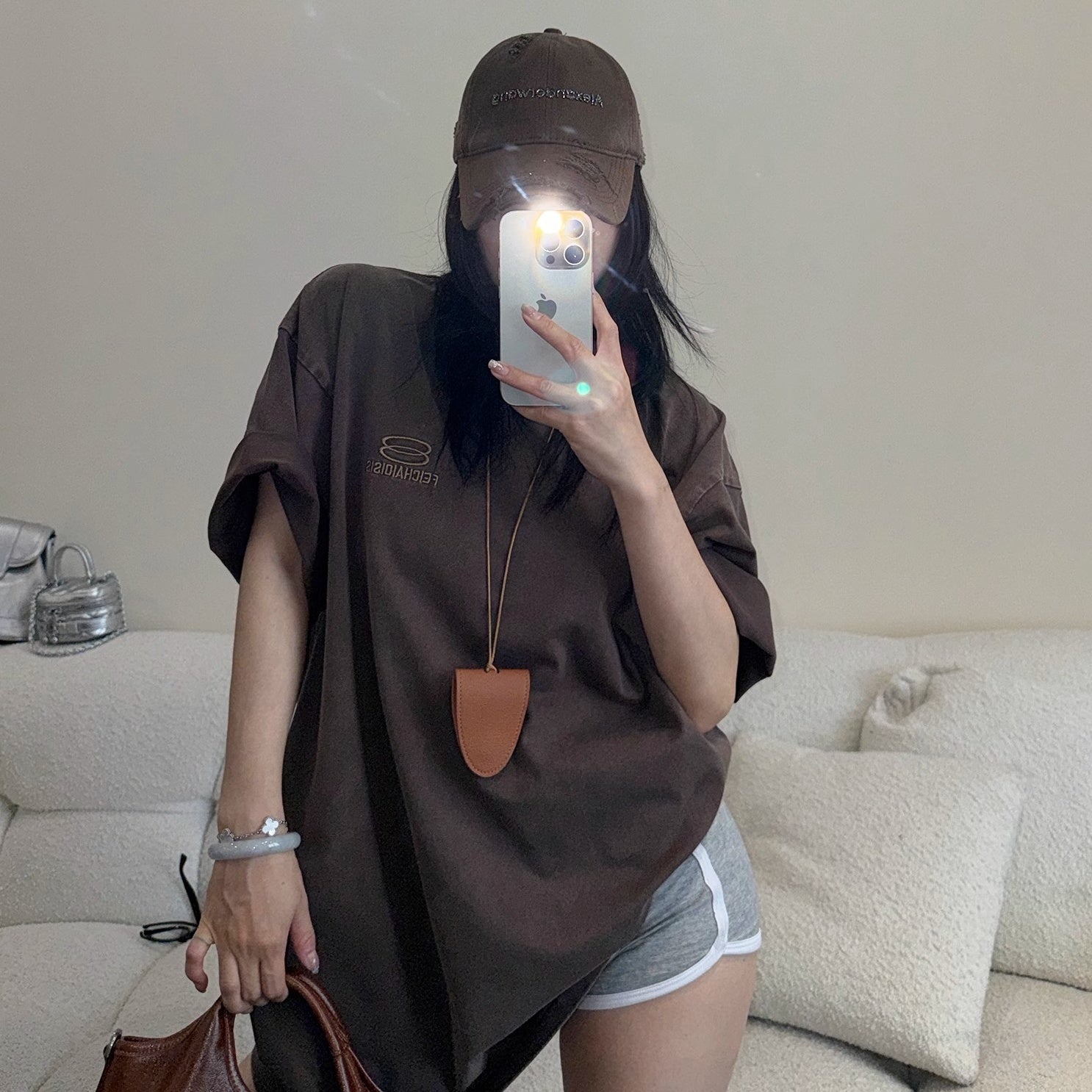 Wash Distressed Embroidery Loose T-shirt OS2013