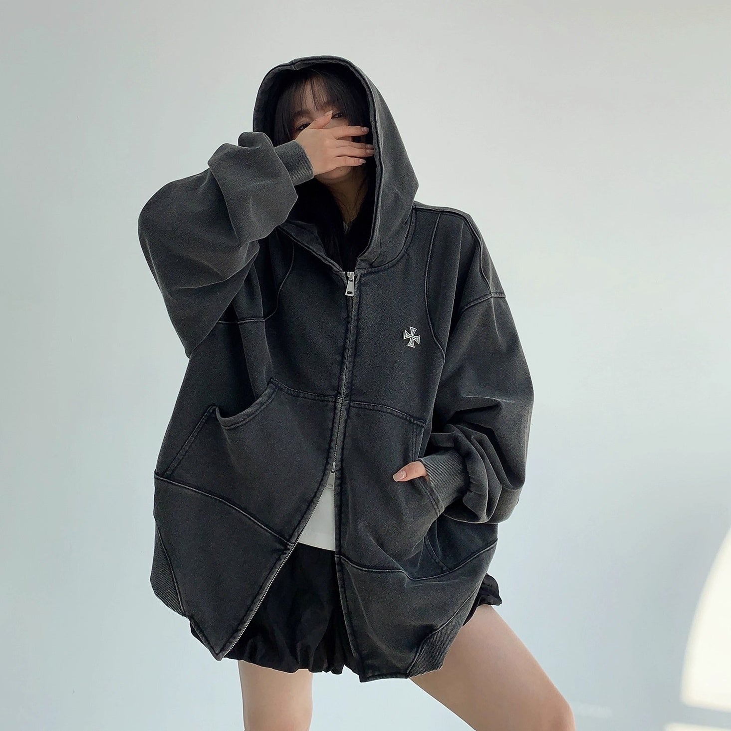 Wash Vintage Cross Badge Loose Hooded Jacket MW10281