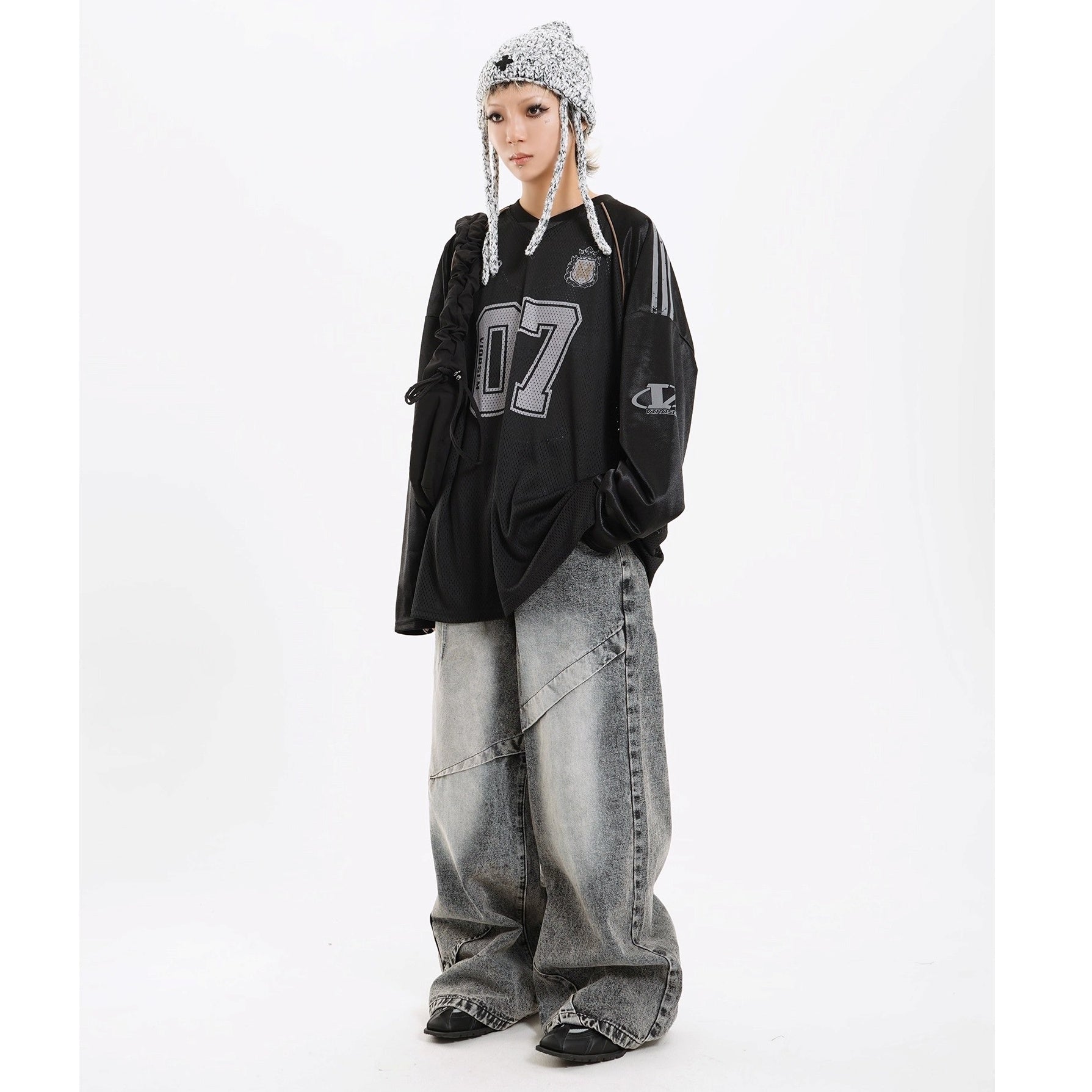 Letter Print V-Neck Mesh Long Sleeve T-Shirt MW10255