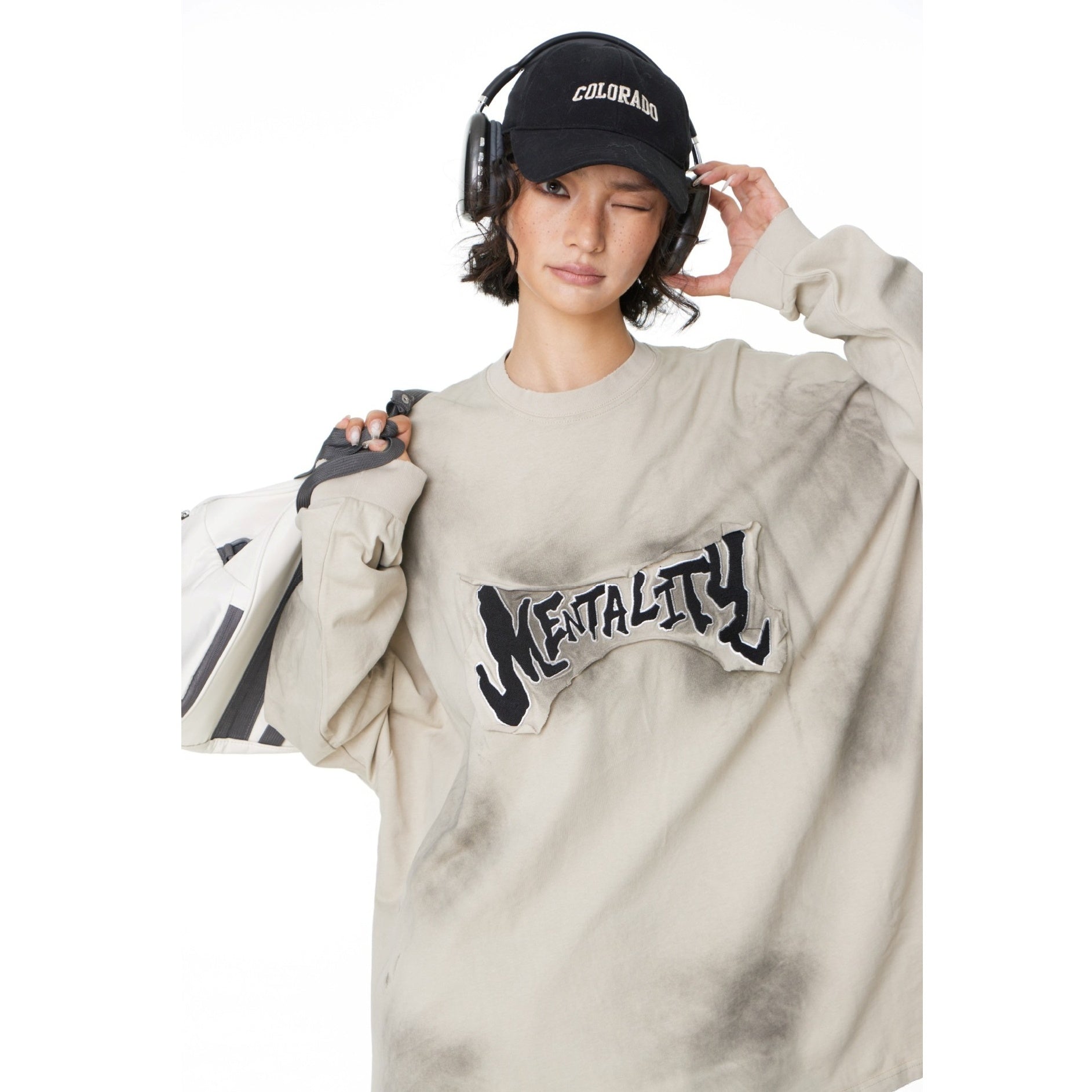 Patch Embroidered Stained Washed Long Sleeve T-shirt MW10248