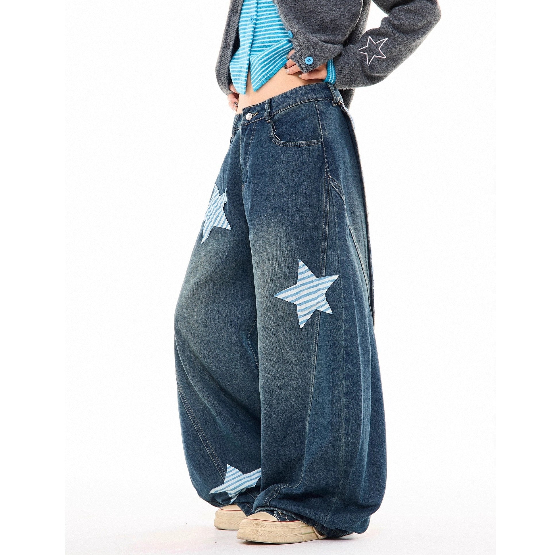 Washed Star Patch Embroidered Scimitar Jeans MW10284