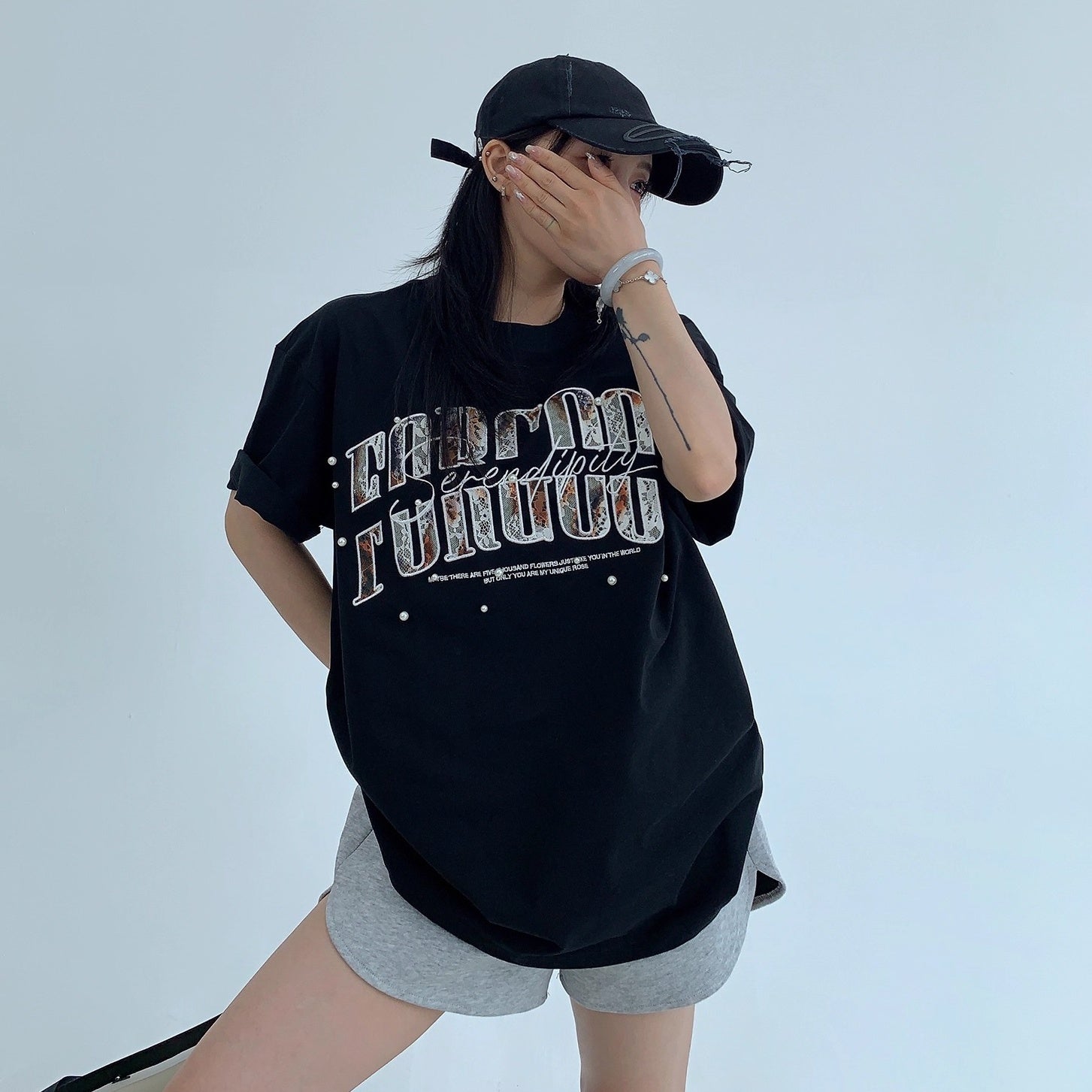 Lace Patch Embroidery Bead Relaxation T-shirt OS2016