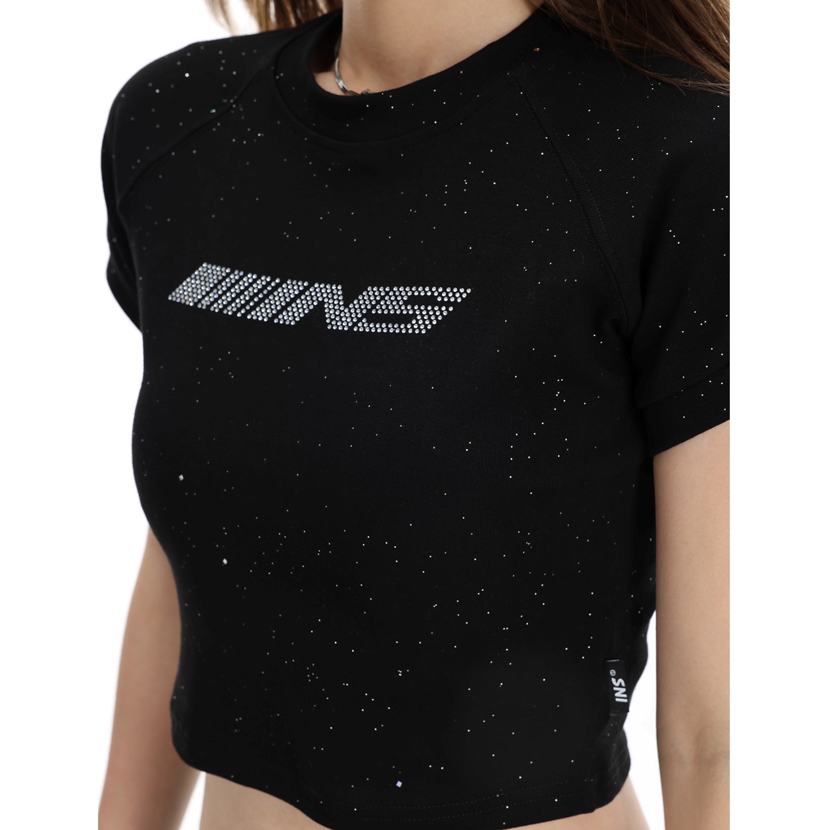 Rhinestone LOGO Cropped Slim Raglan T-Shirt IN7015