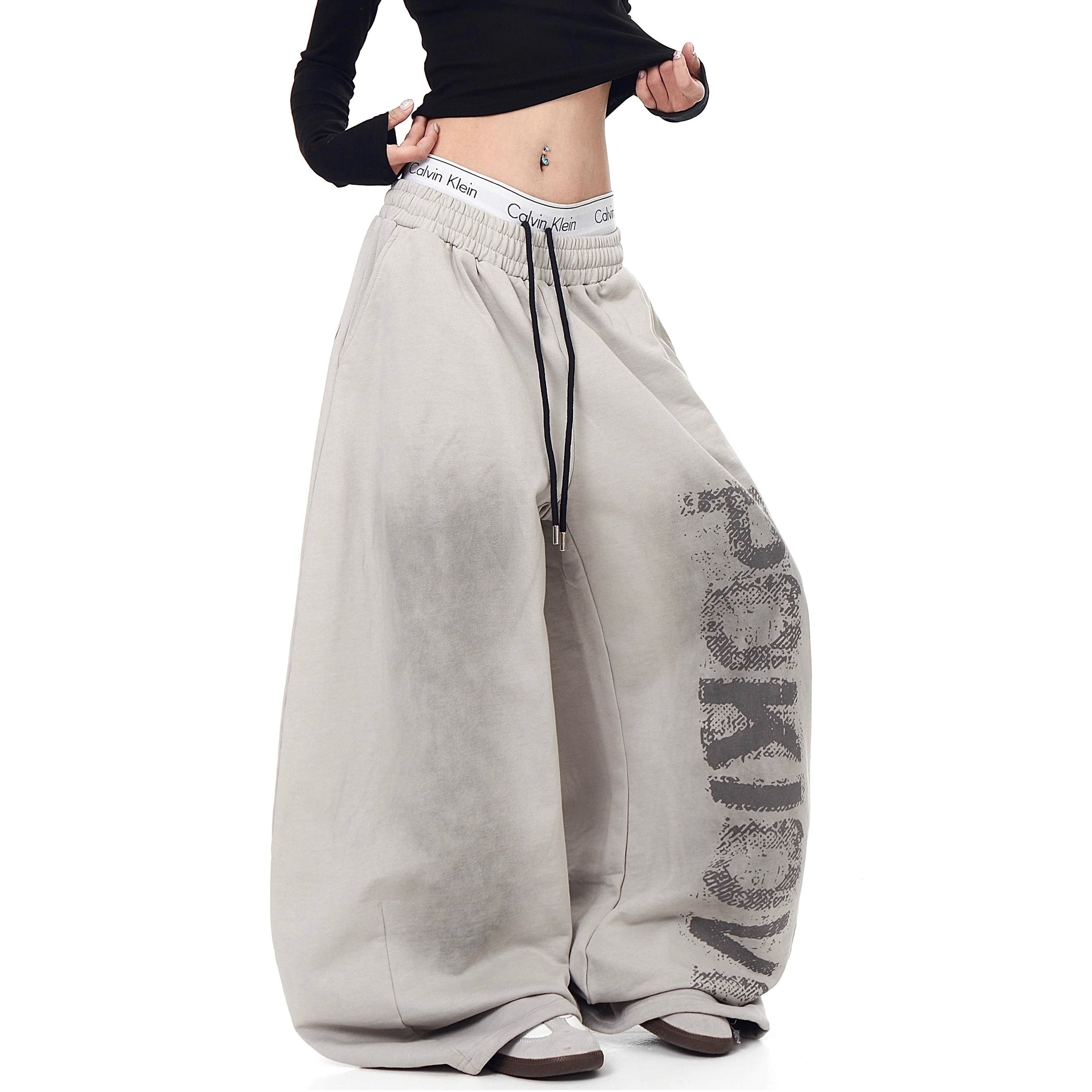 Distressed Letter Print Sweat Pants BK7048