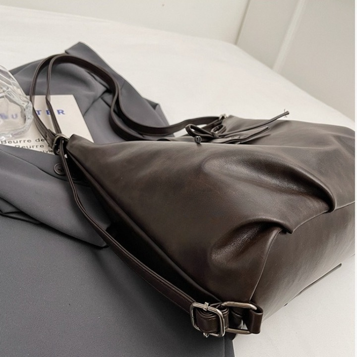 Vintage Like PU Leather Shoulder Bag BA045