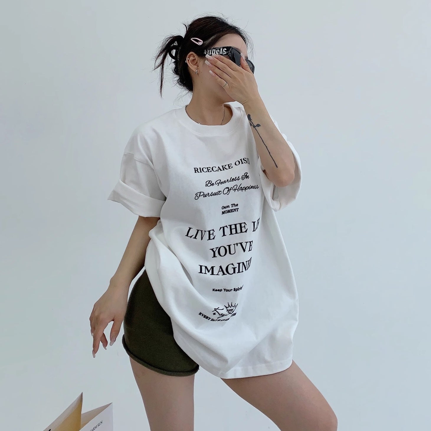 Simple Flock Print T-shirt MW10145