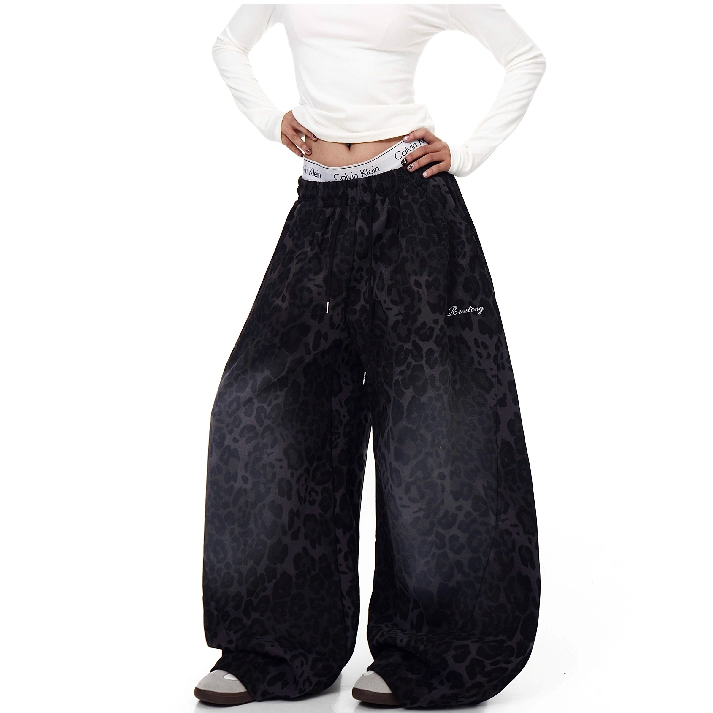 Gradient Leopard Print Scimitar Sweat Pants BK7049