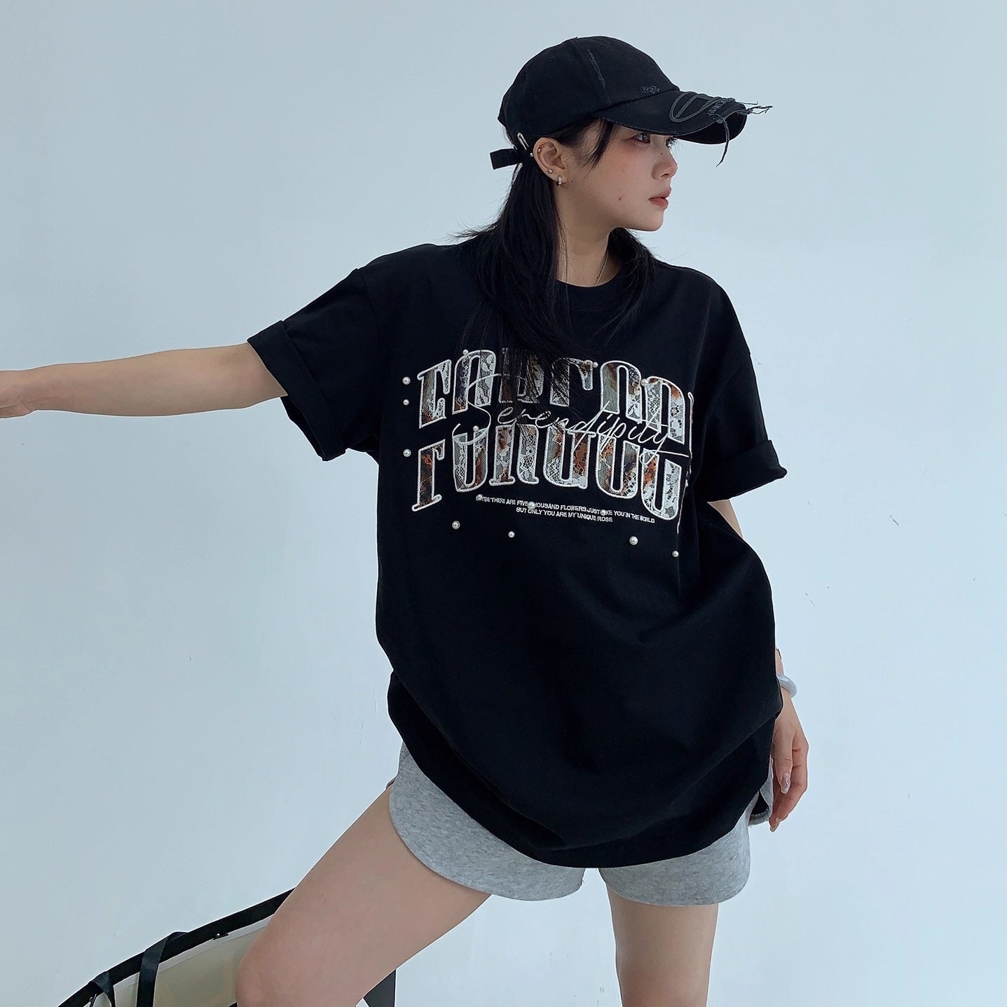 Lace Patch Embroidery Bead Relaxation T-shirt OS2016