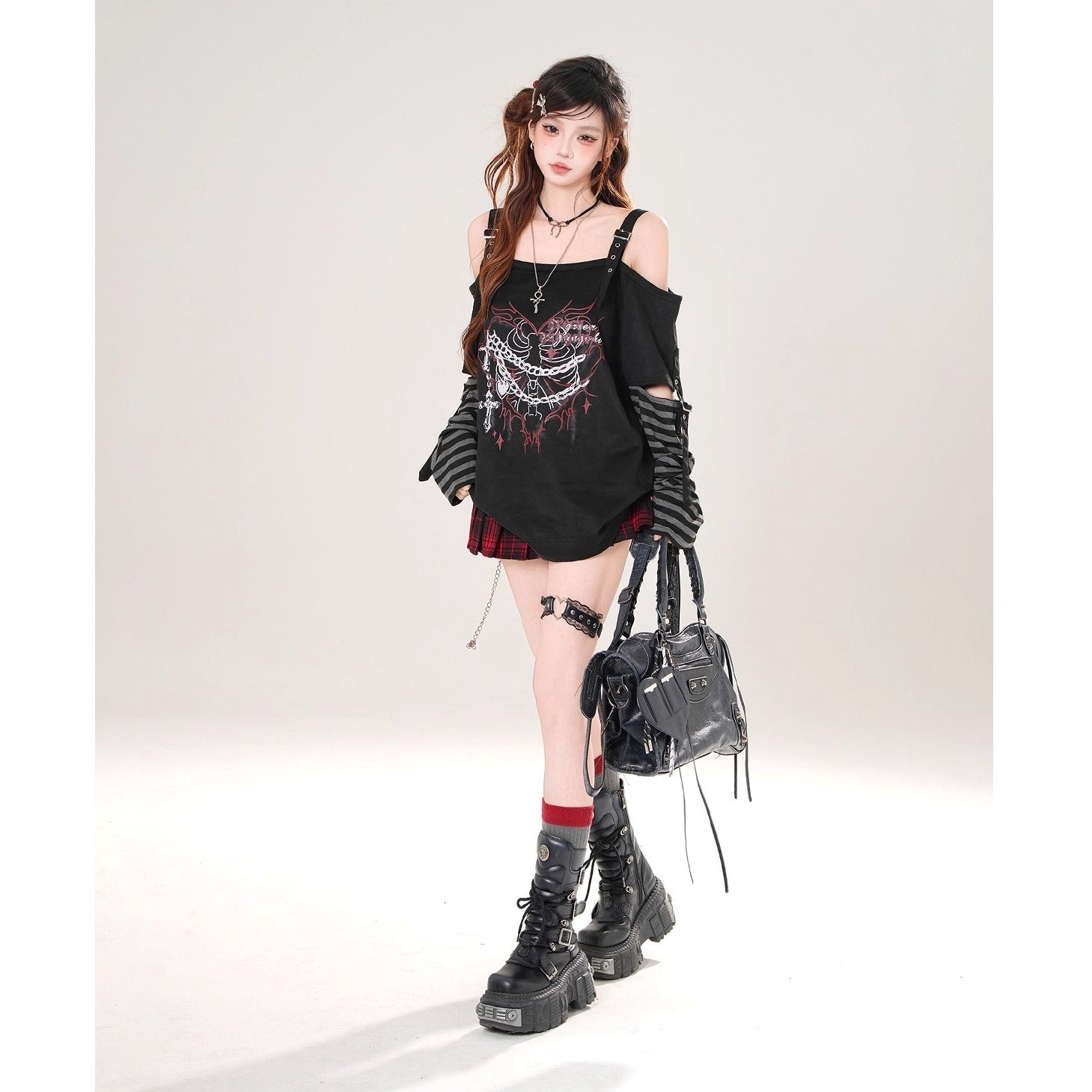 Off-shoulder Loose Long Border Sleeve T-shirt KK2078