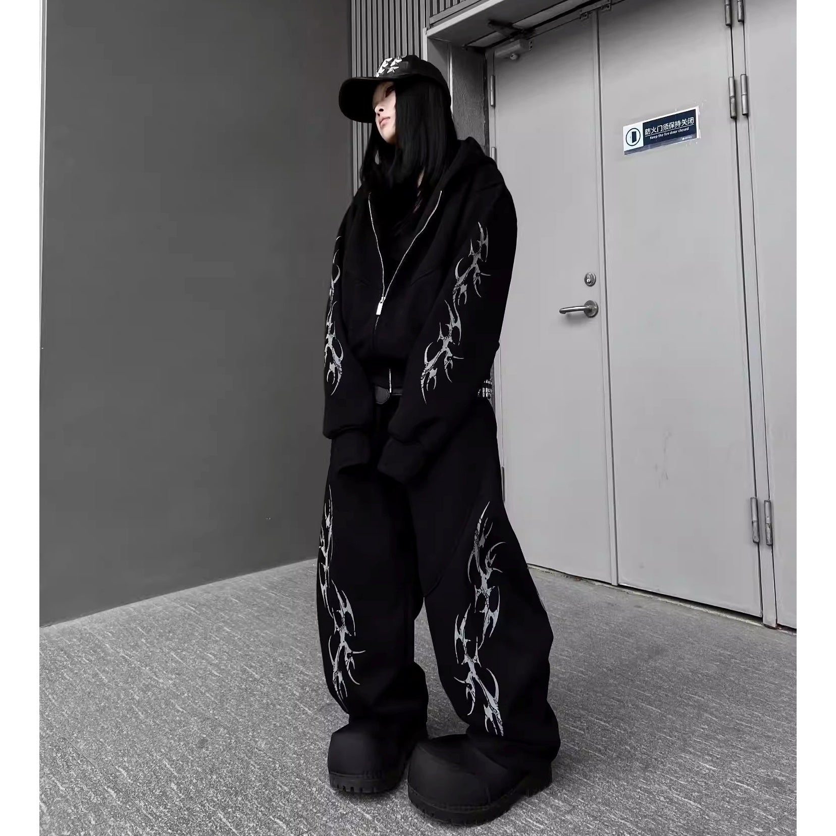 トライバルラインスウェットパンツ MW10334