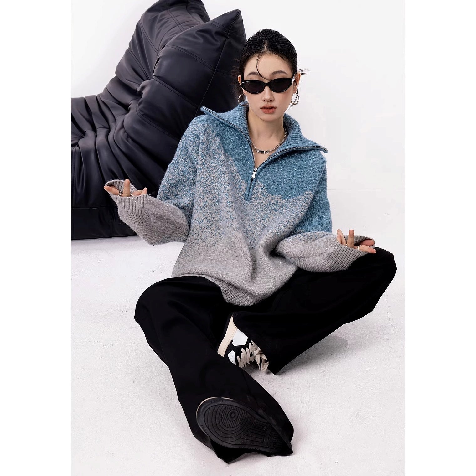 Gradient High-Neck Loose Sweater IC9115