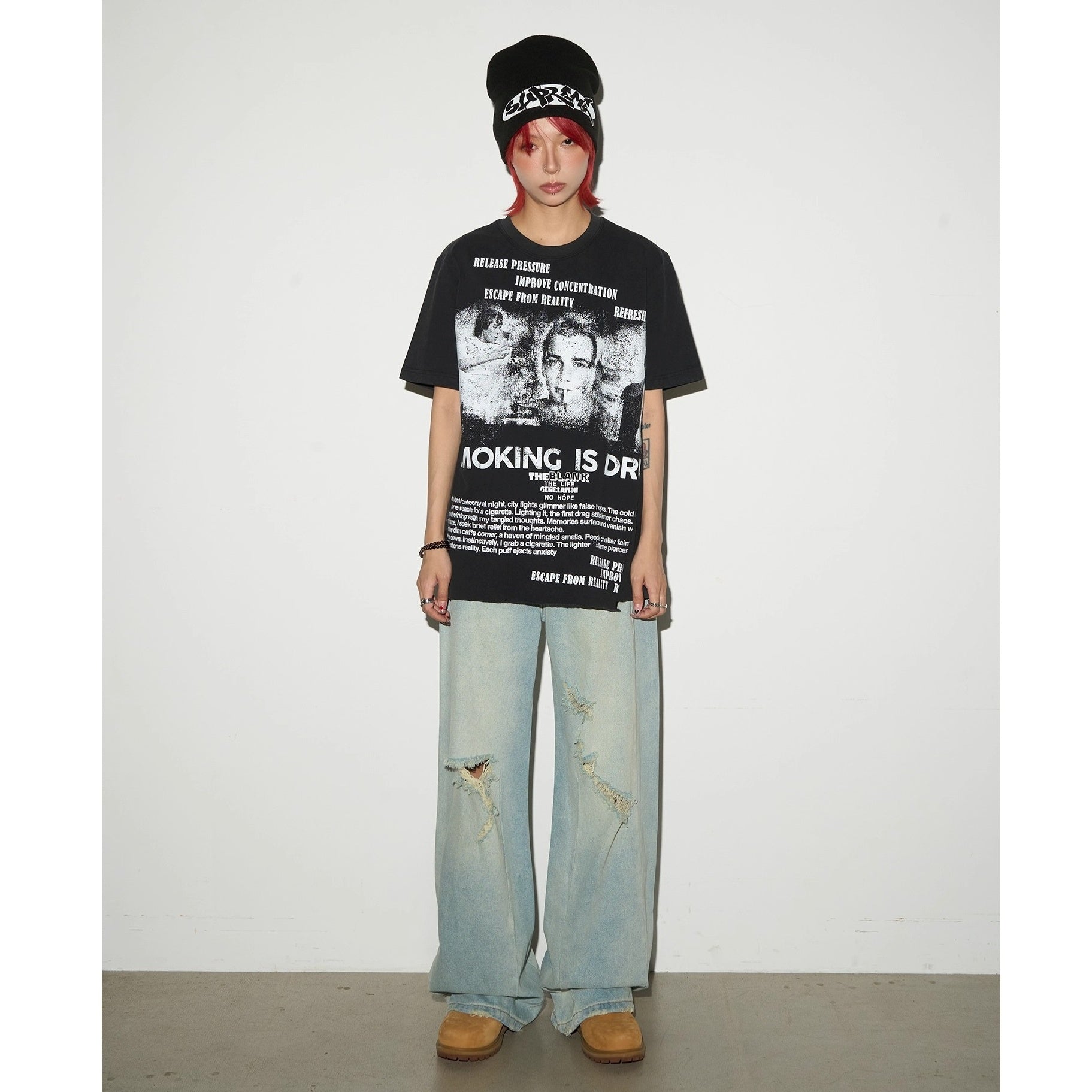 Newspaper Portrait Print T-shirt MN9010