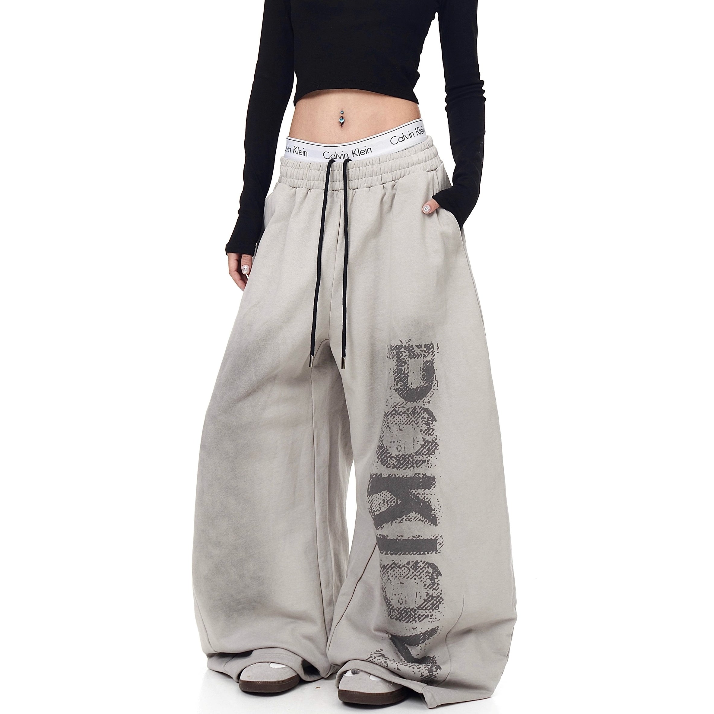 Distressed Letter Print Sweat Pants BK7048