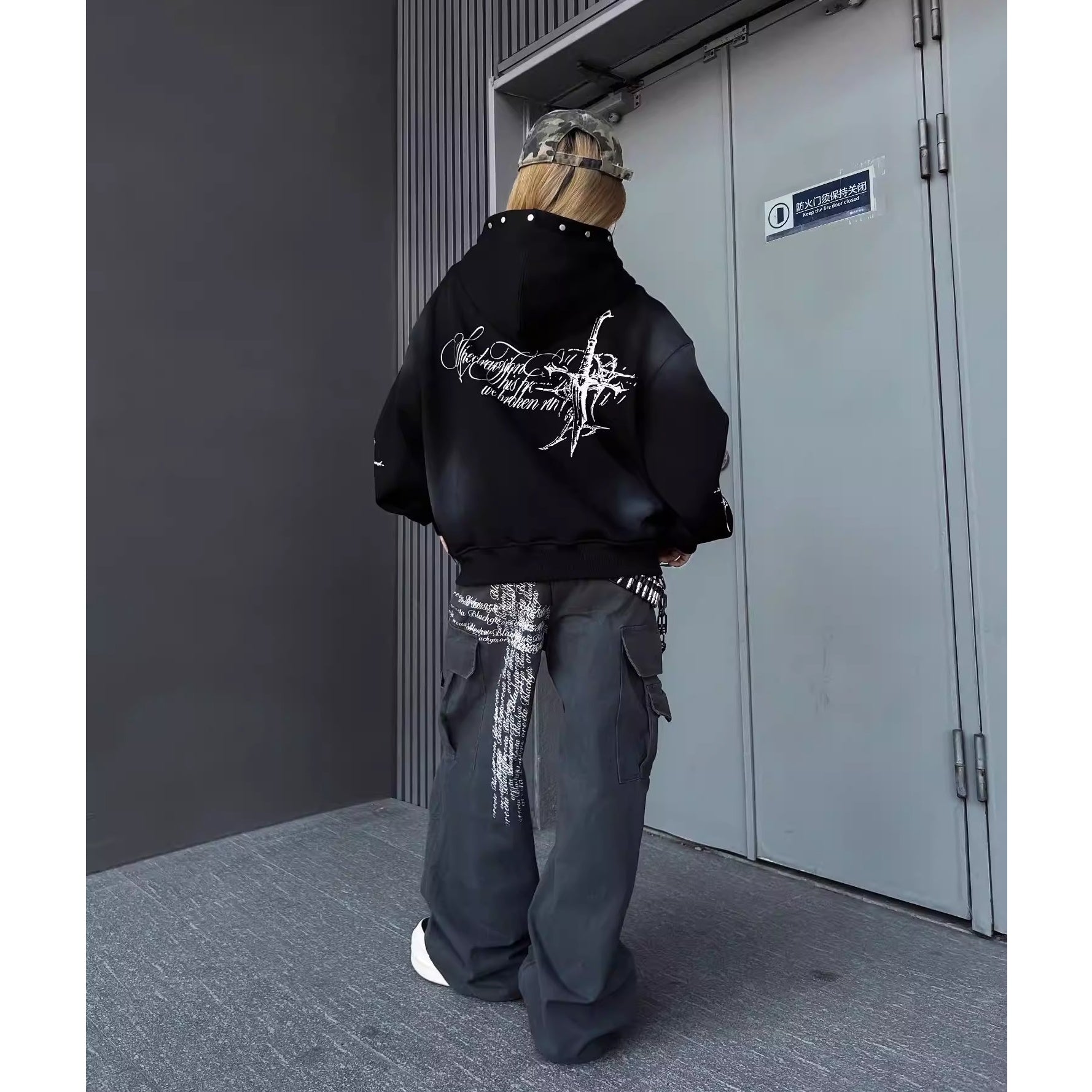 Stained Cross Print Hoodie Jacket MW10335