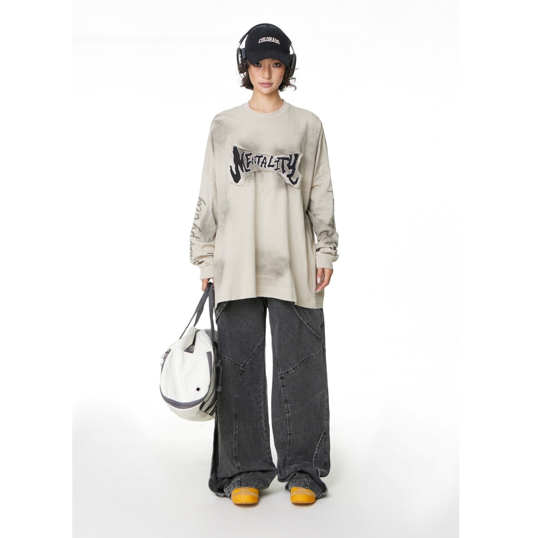 Patch Embroidered Stained Washed Long Sleeve T-shirt MW10248