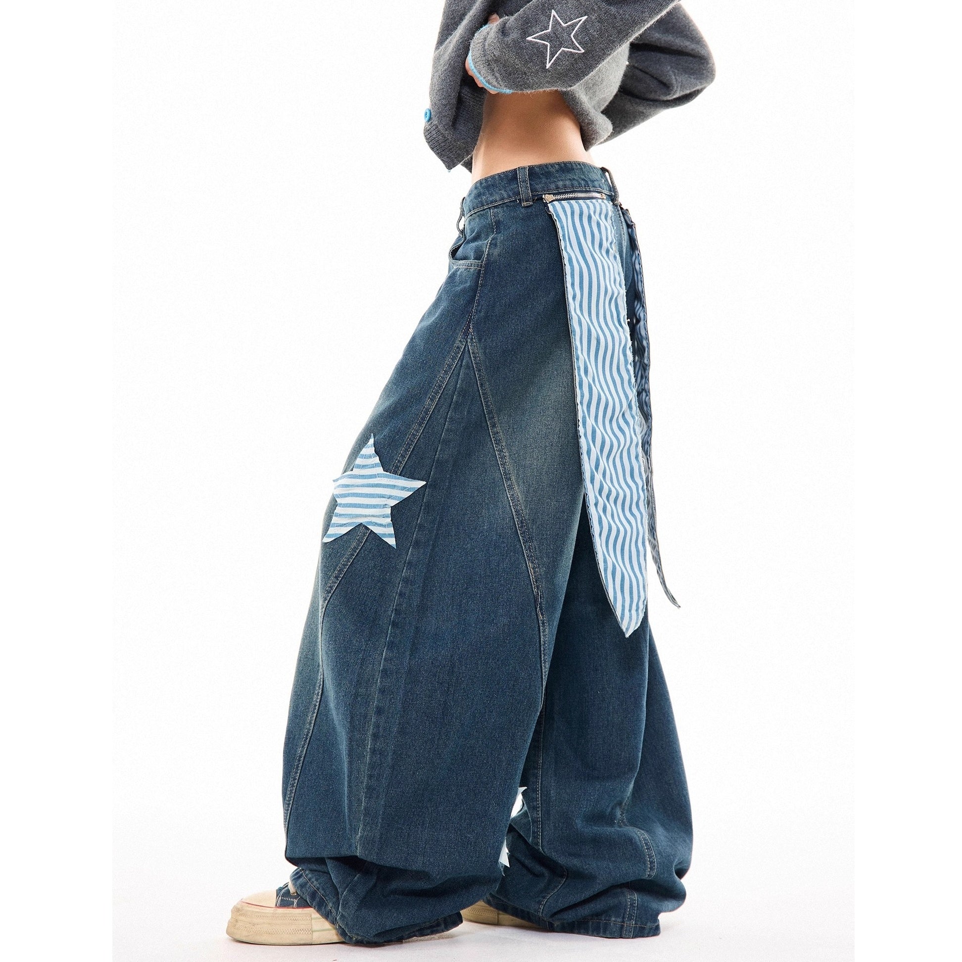 Washed Star Patch Embroidered Scimitar Jeans MW10284