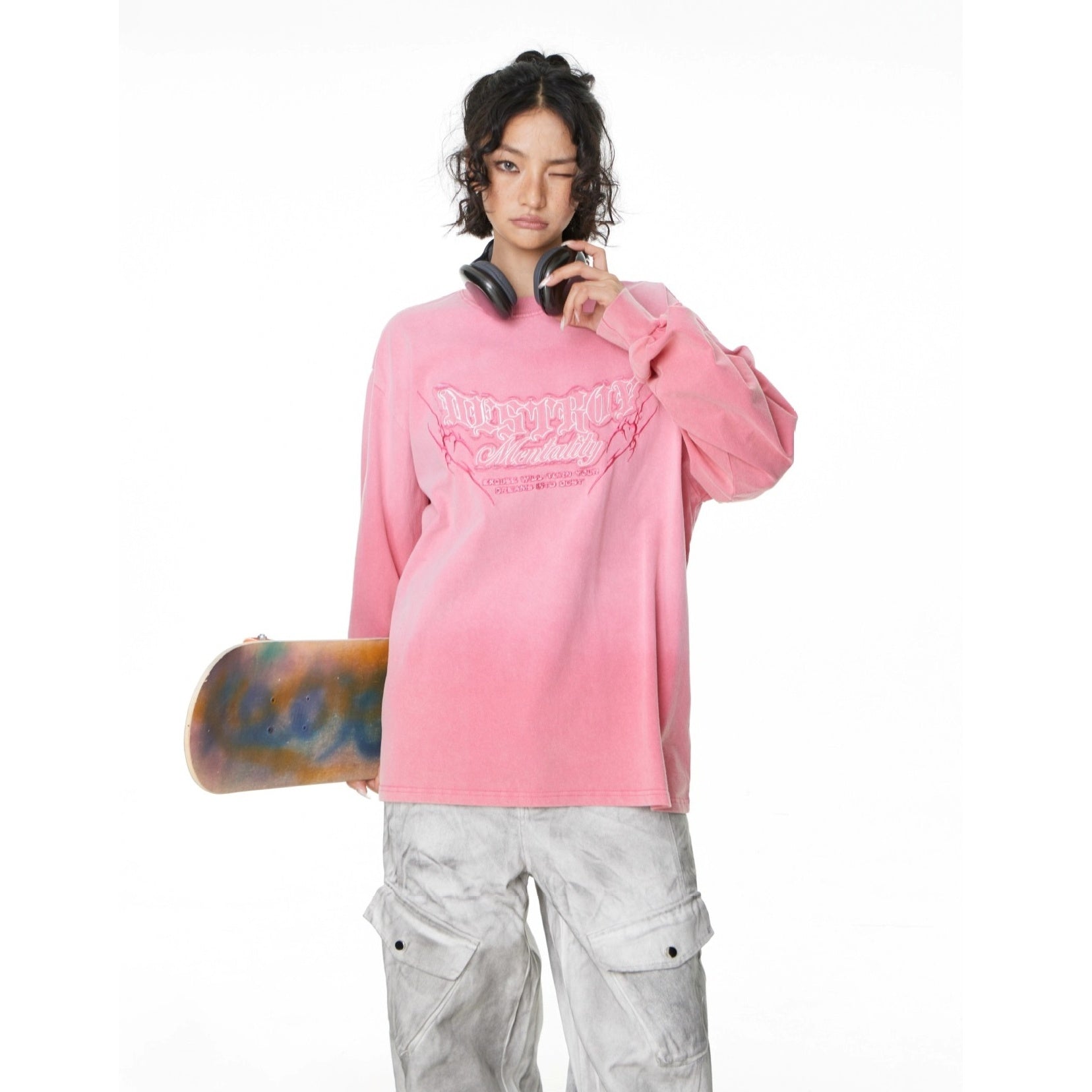 Gradation Wash Patch Embroidered Long-Sleeve T-shirt MW10247