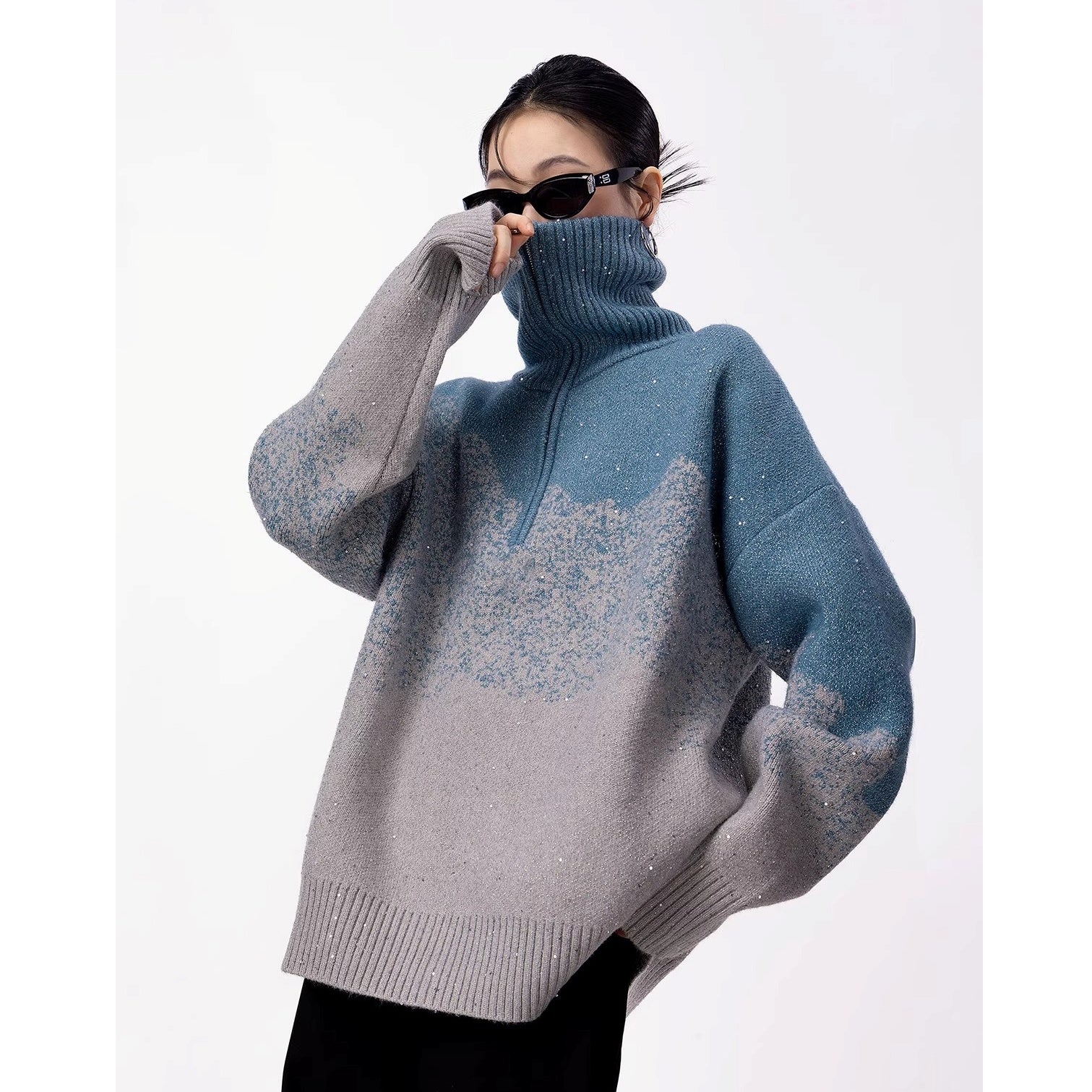 Gradient High-Neck Loose Sweater IC9115