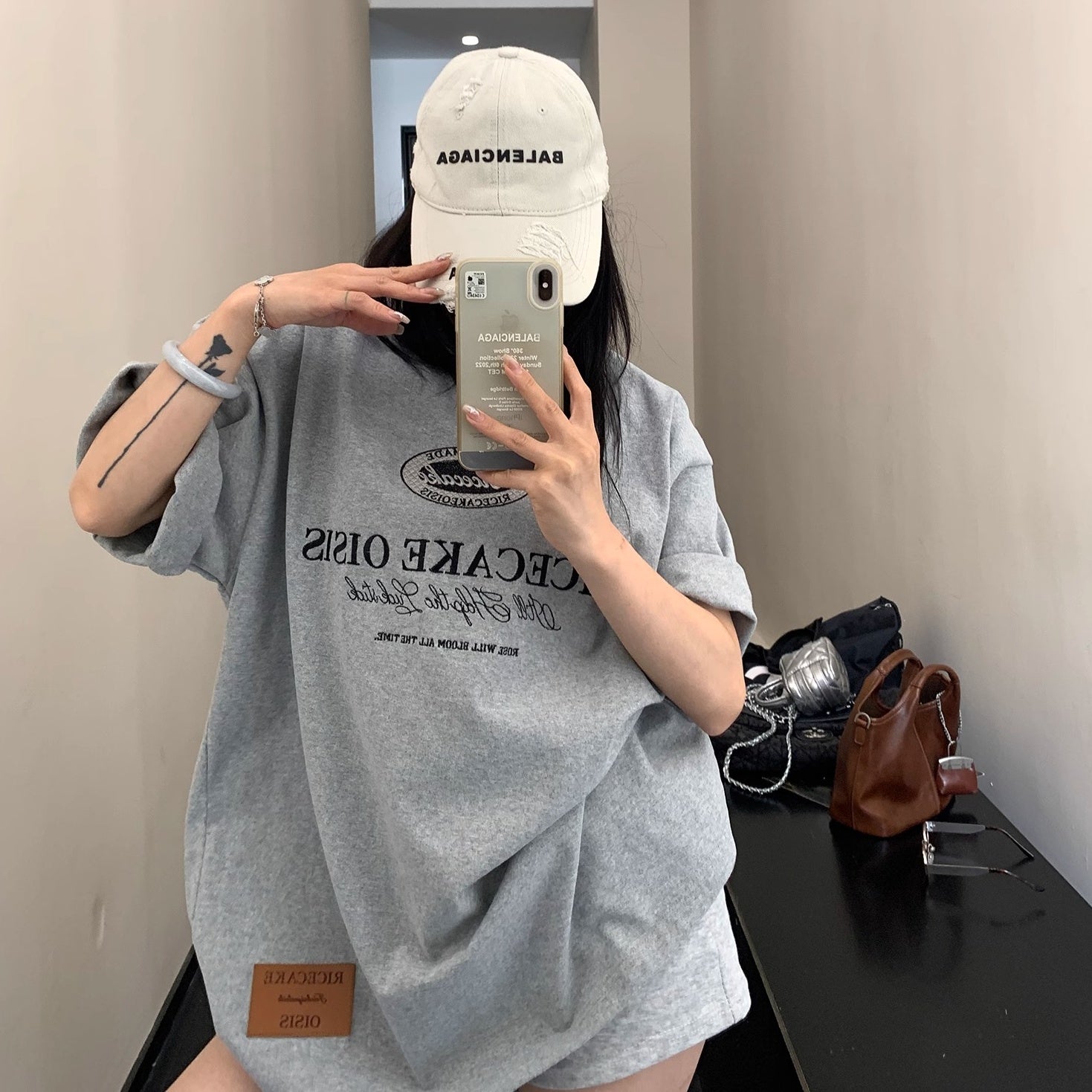 Embroidery Simple Loose T-Shirt MW10175